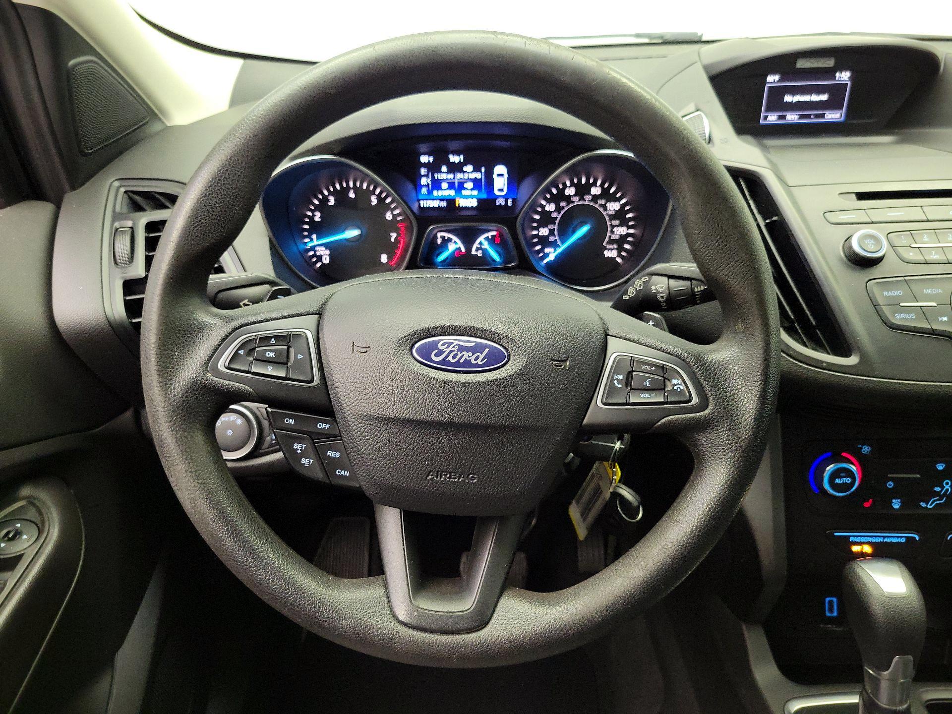 Thumbnail: 2017 Ford Escape - 10