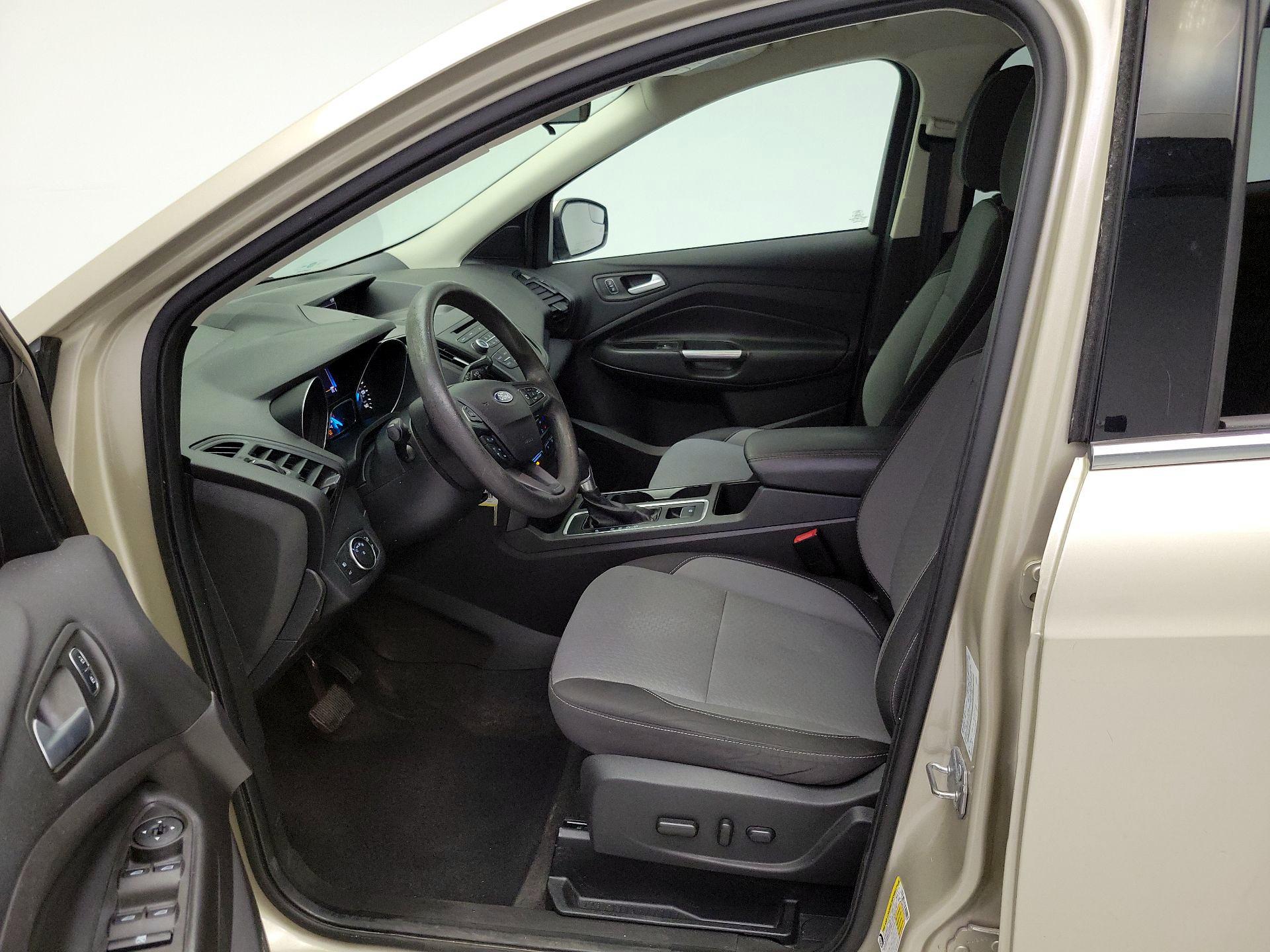 Thumbnail: 2017 Ford Escape - 11