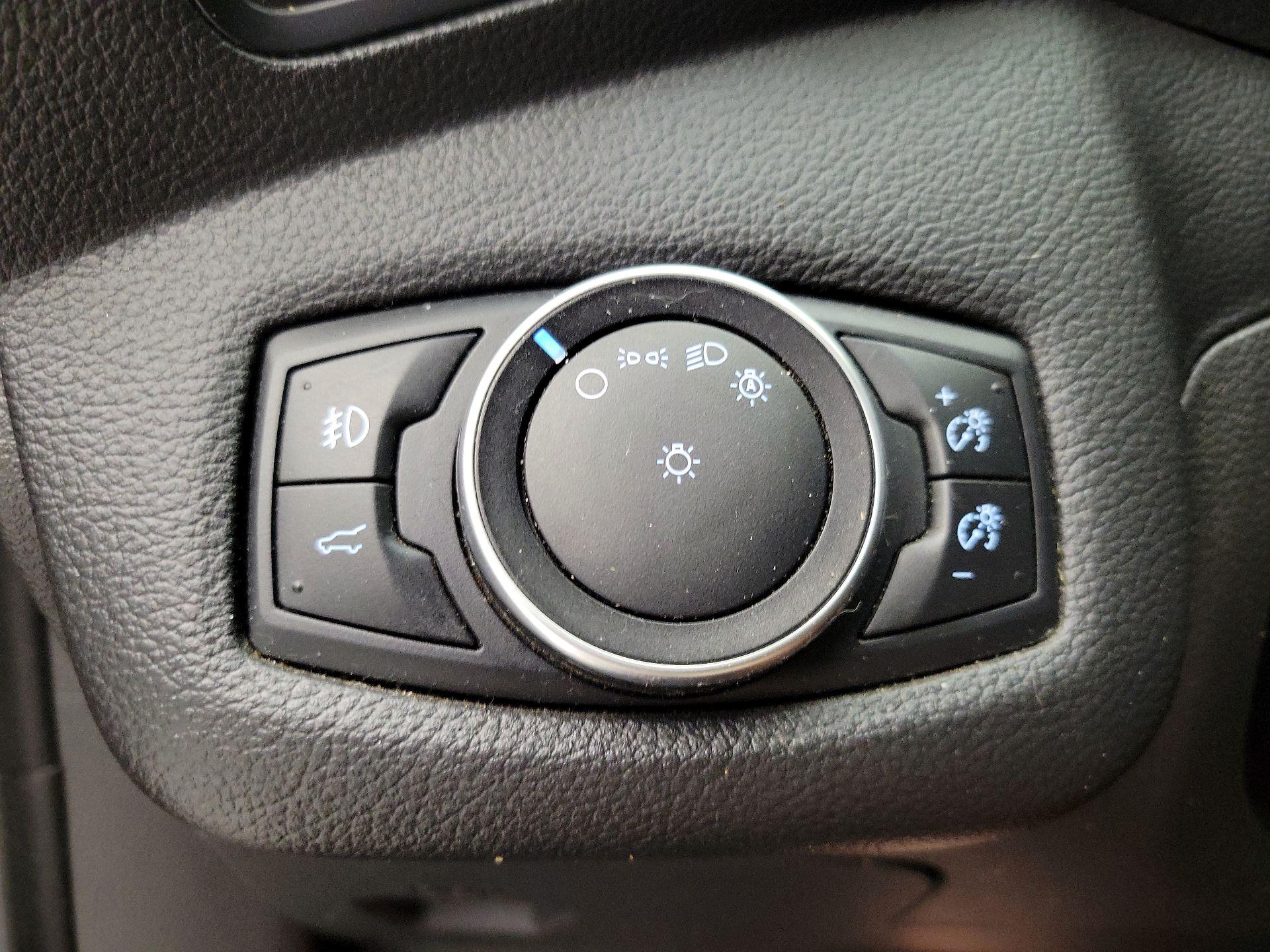 Thumbnail: 2017 Ford Escape - 13
