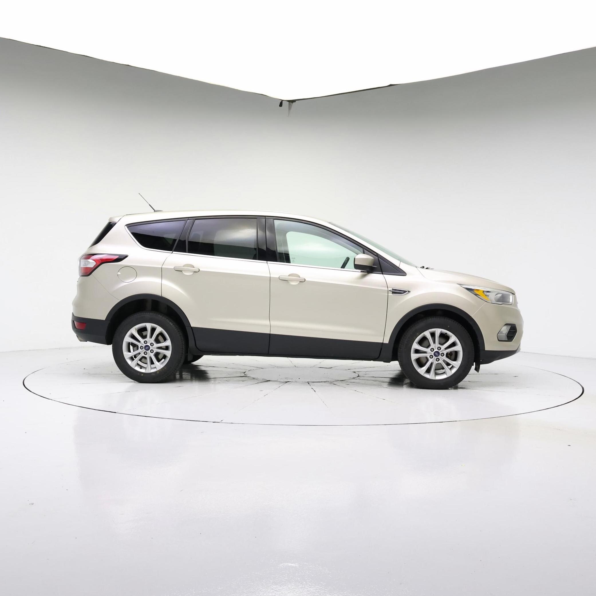 Thumbnail: 2017 Ford Escape - 7