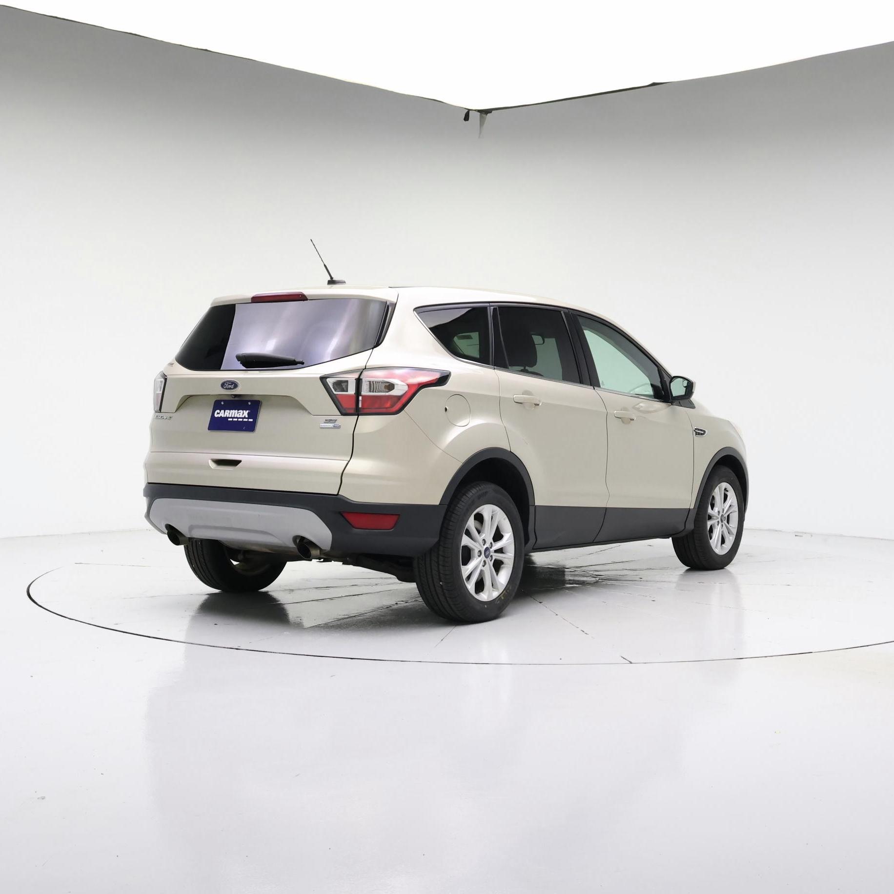 Thumbnail: 2017 Ford Escape - 8