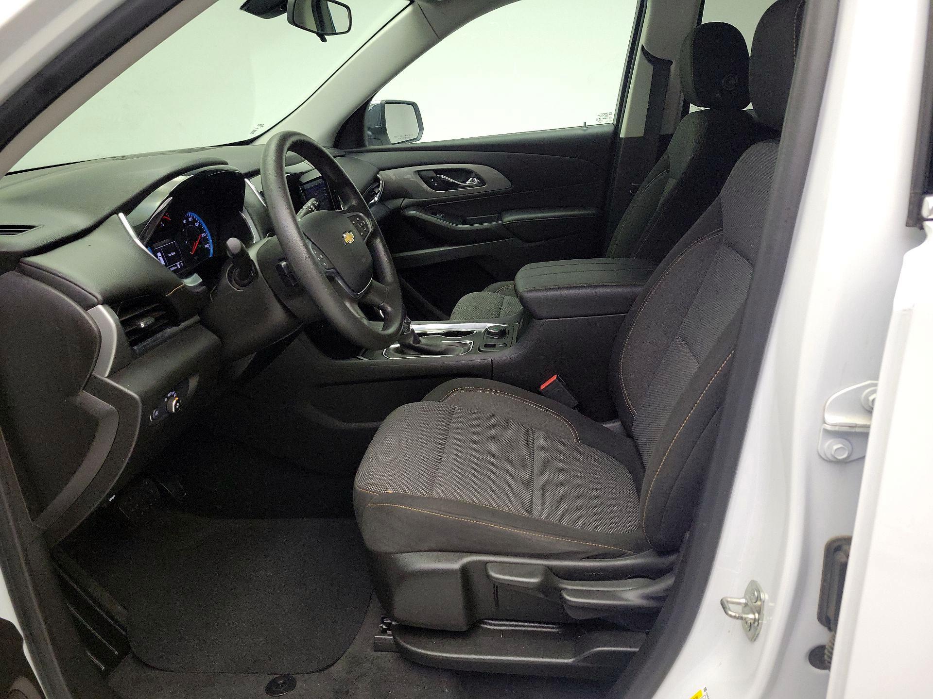 Thumbnail: 2021 Chevrolet Traverse - 11