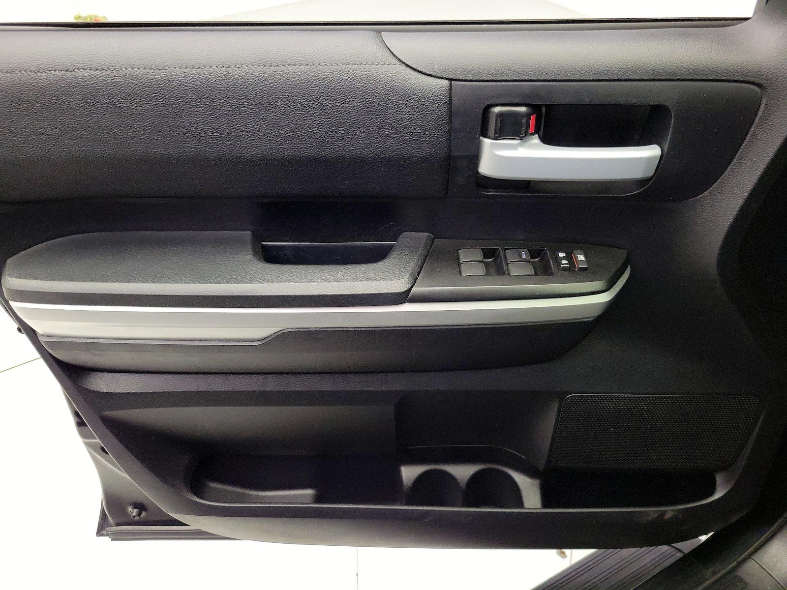 2016 Toyota Tundra SR5 - Photo 11