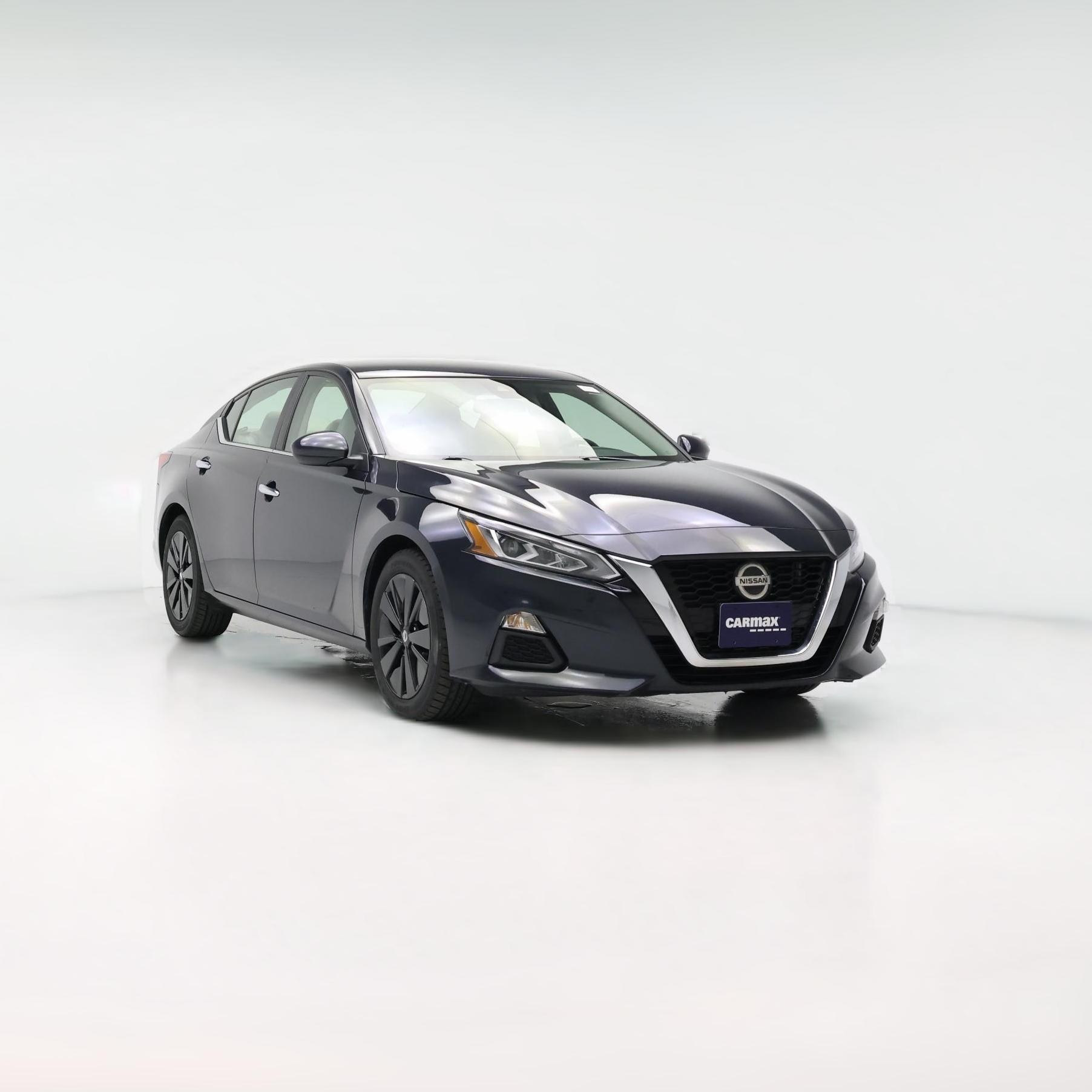 Thumbnail: 2022 Nissan Altima - 1
