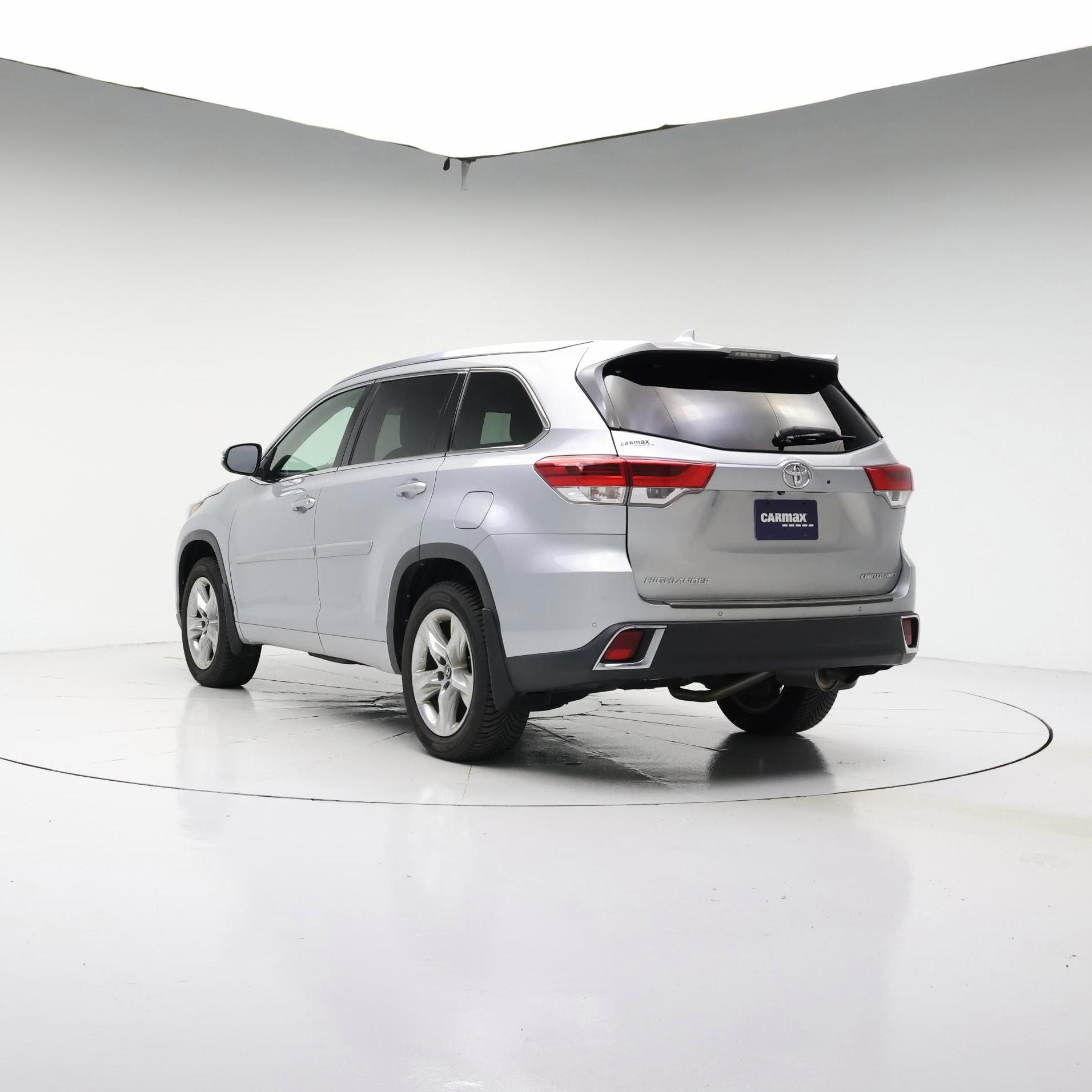 Thumbnail: 2018 Toyota Highlander - 2