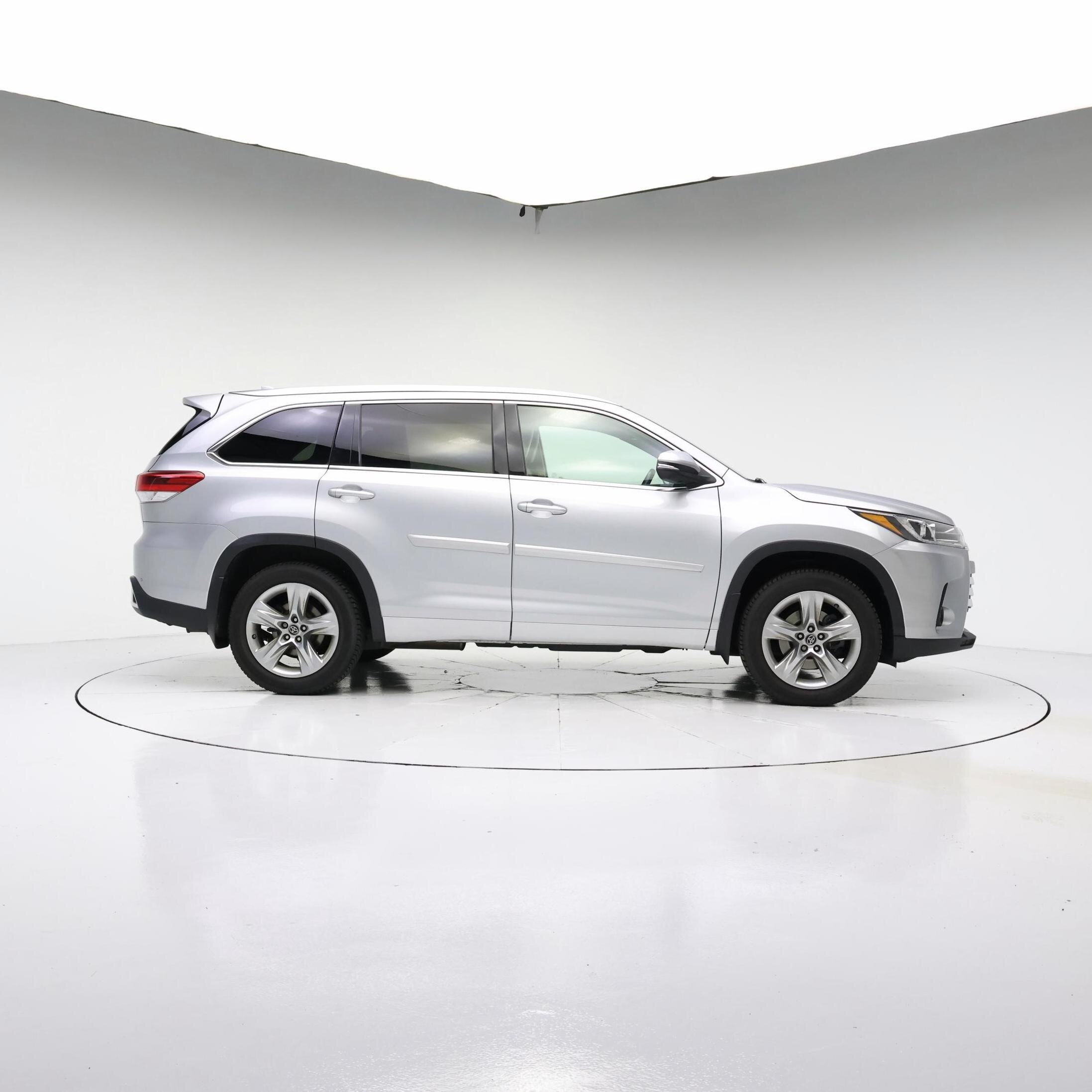Thumbnail: 2018 Toyota Highlander - 7