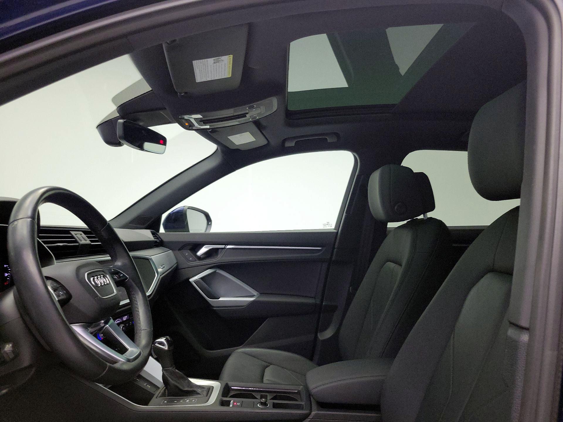 Thumbnail: 2021 Audi Q3 - 17