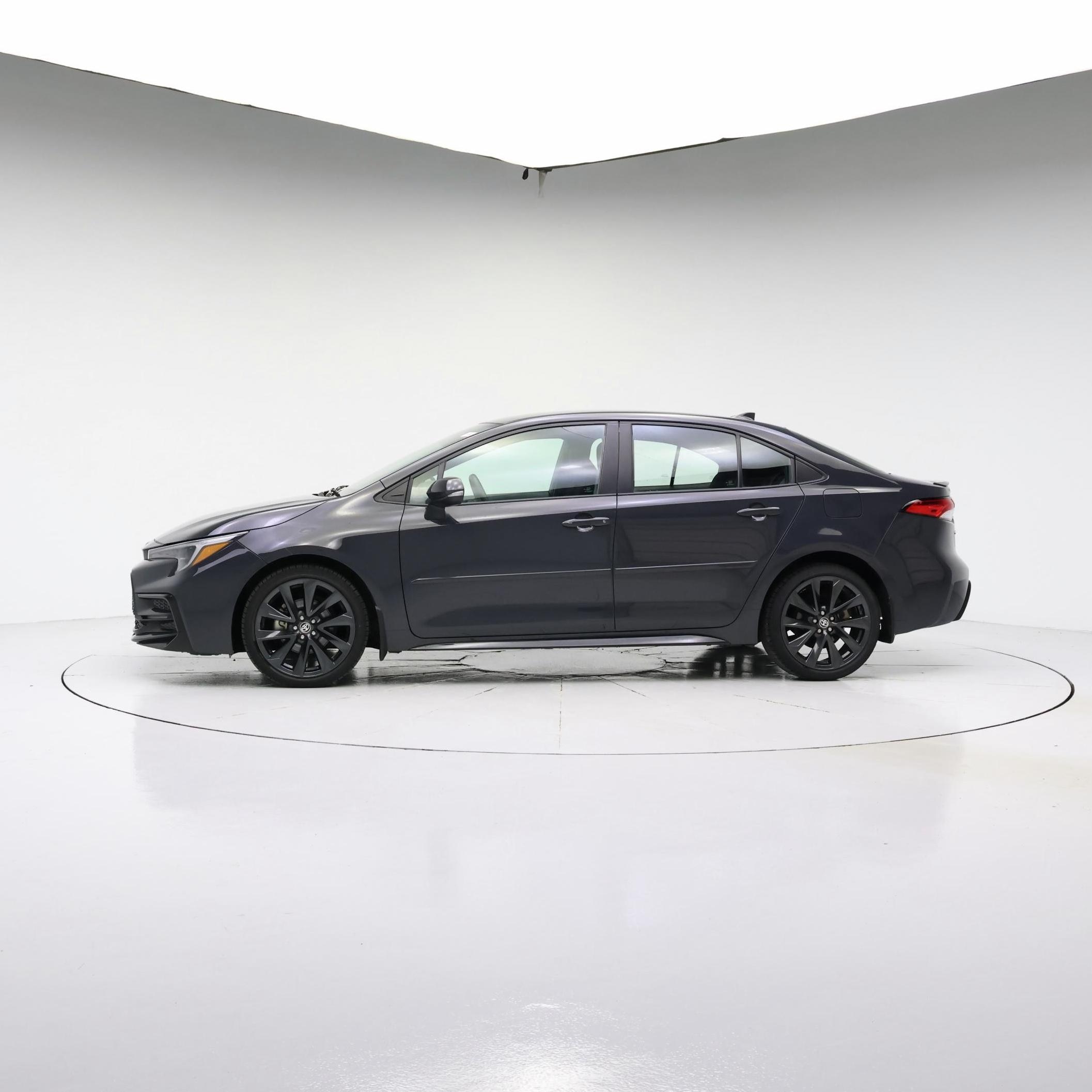 Thumbnail: 2023 Toyota Corolla - 3