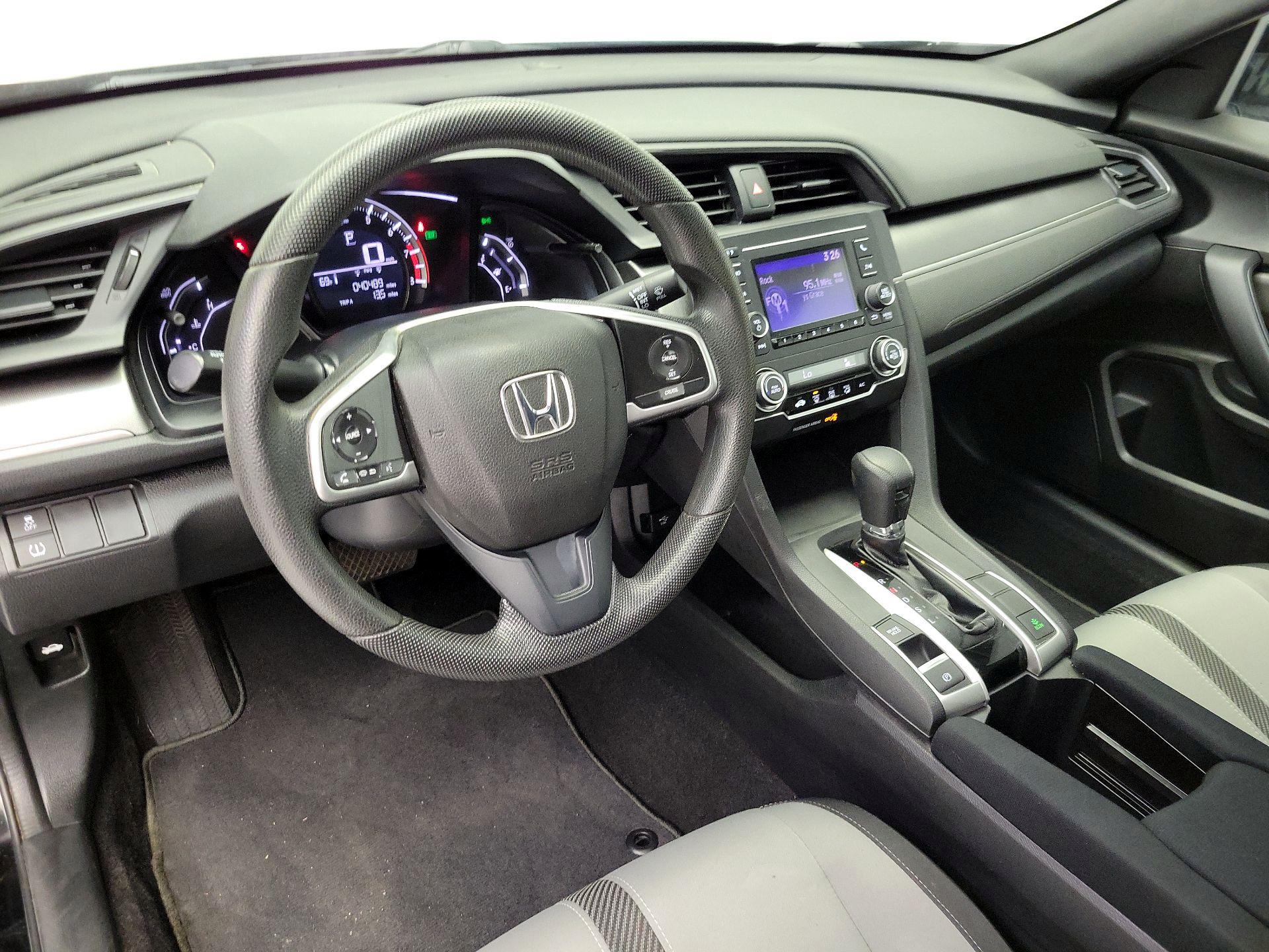 Thumbnail: 2016 Honda Civic - 9