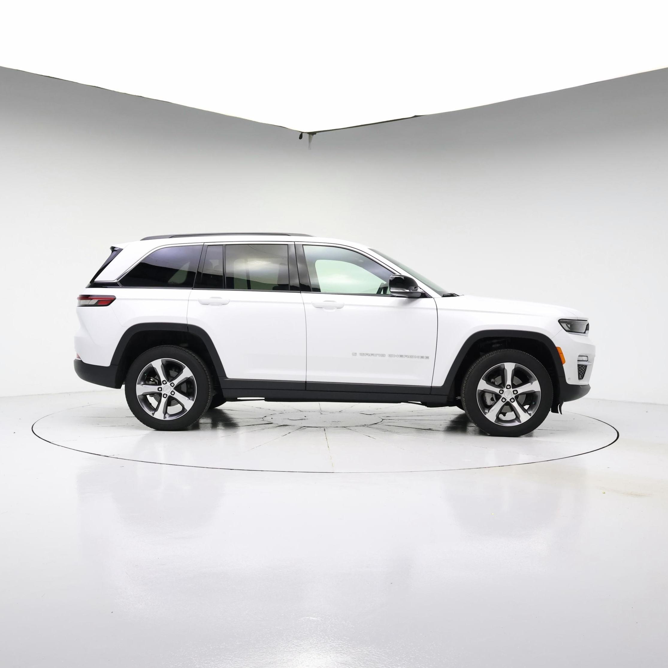 Thumbnail: 2025 Jeep Grand Cherokee - 7