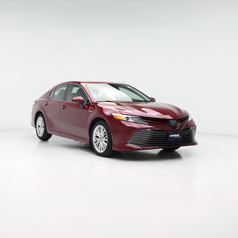 2020 Toyota Camry Hybrid XLE