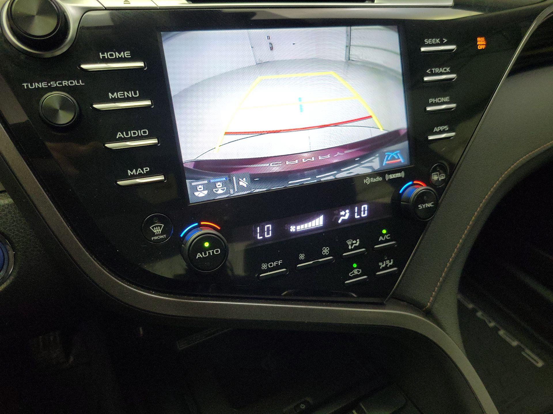 Thumbnail: 2020 Toyota Camry - 14