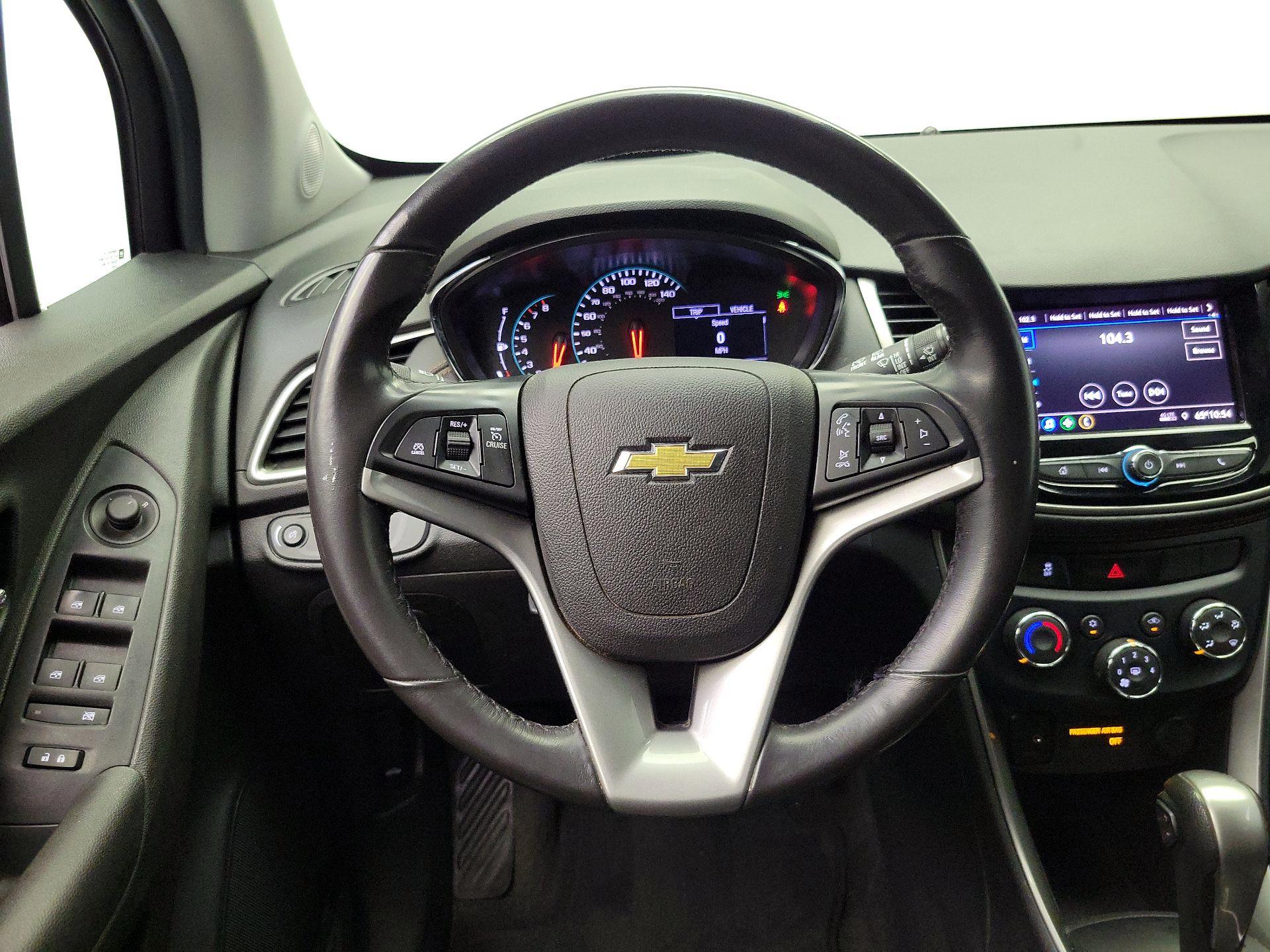Thumbnail: 2020 Chevrolet Trax - 10