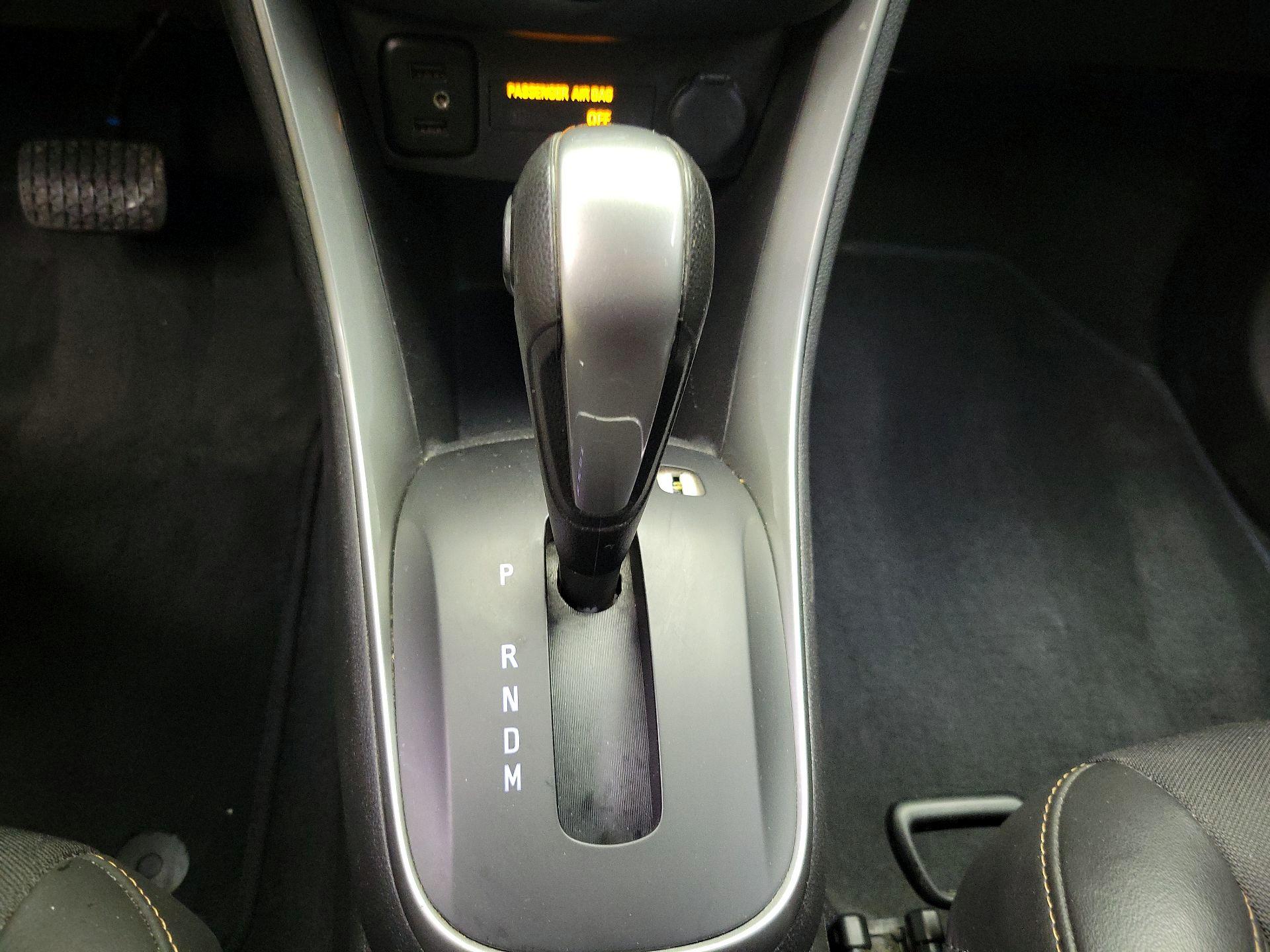 Thumbnail: 2020 Chevrolet Trax - 17