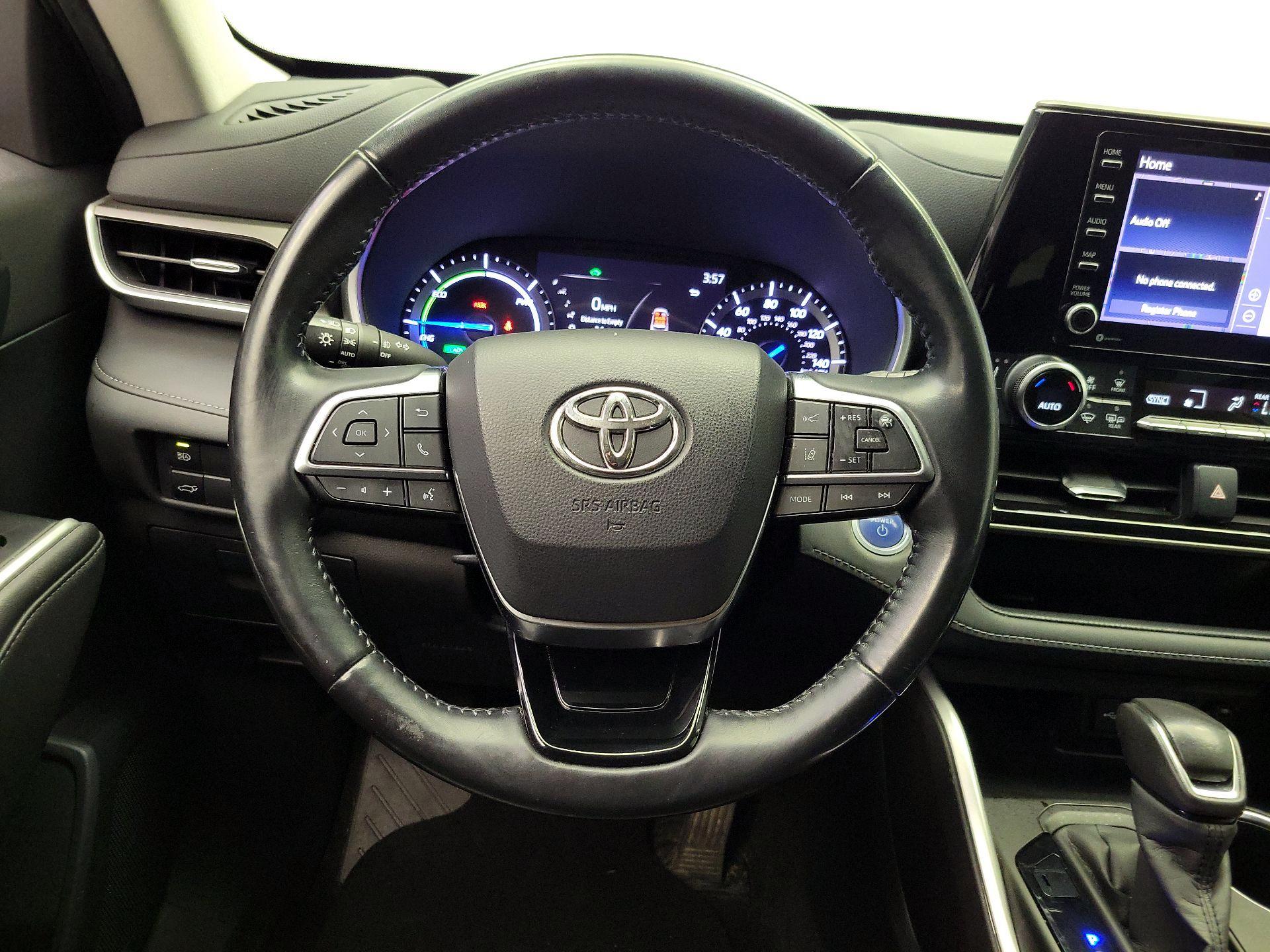Thumbnail: 2020 Toyota Highlander - 10