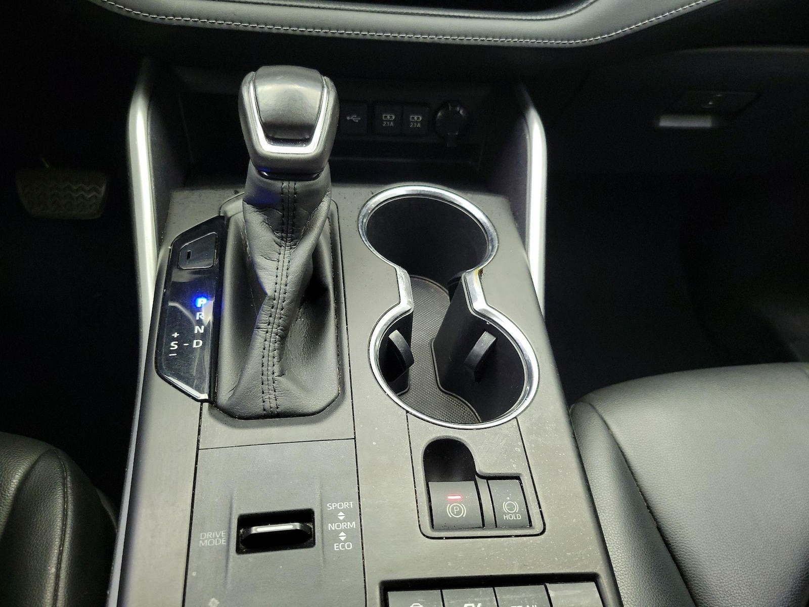 2020 Toyota Highlander XLE - Photo 19