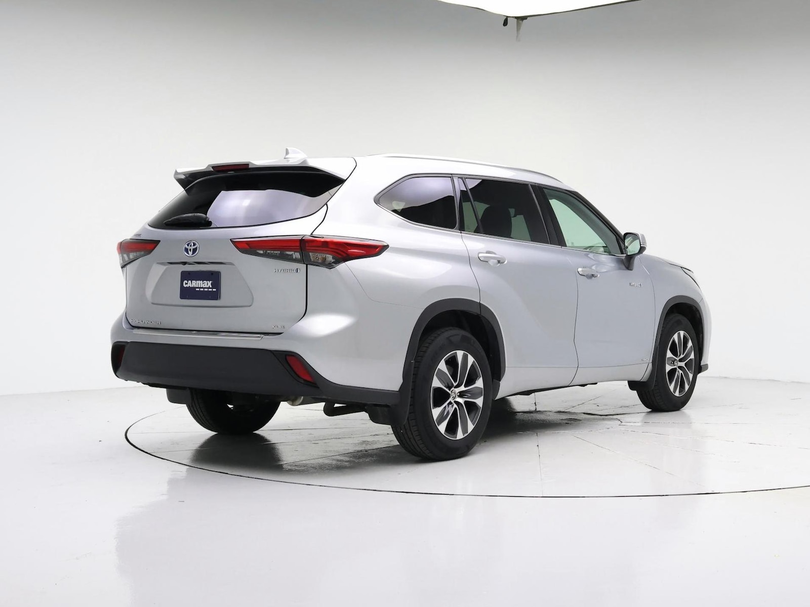 2020 Toyota Highlander XLE - Photo 9