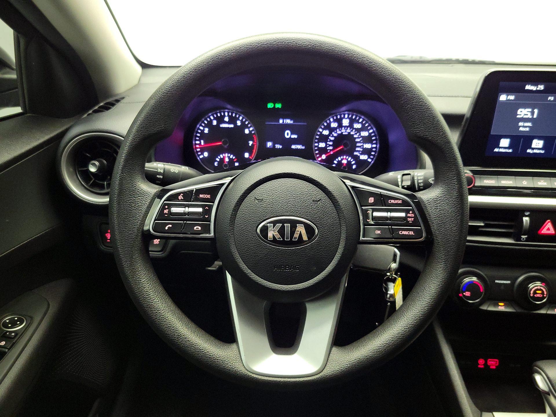 Thumbnail: 2021 Kia Forte - 10