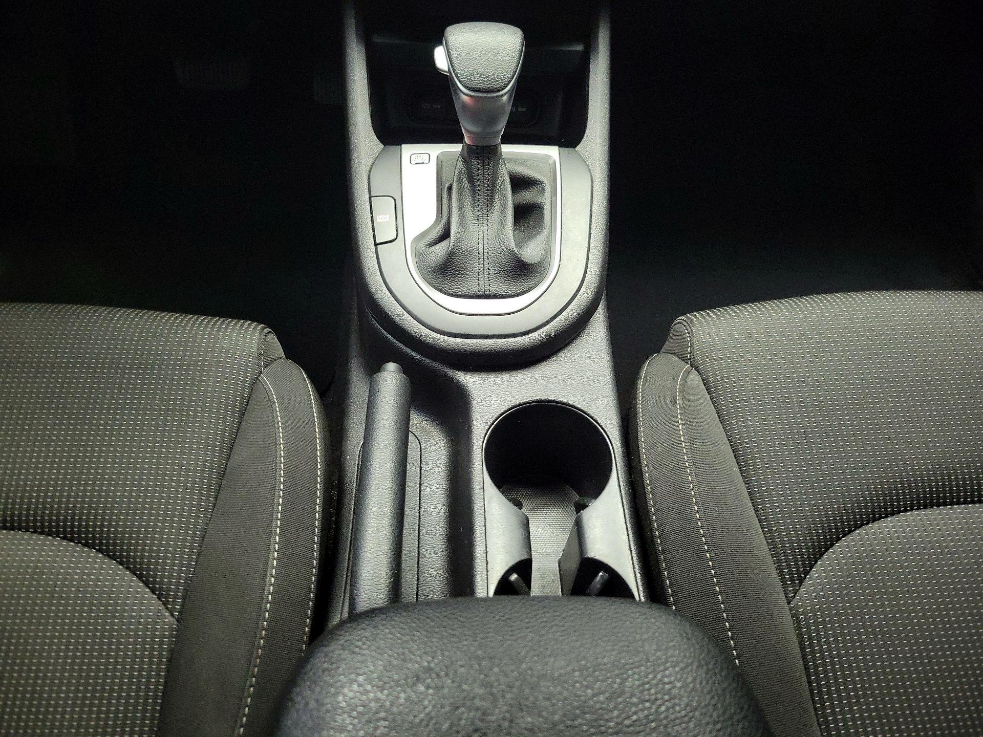 Thumbnail: 2021 Kia Forte - 17
