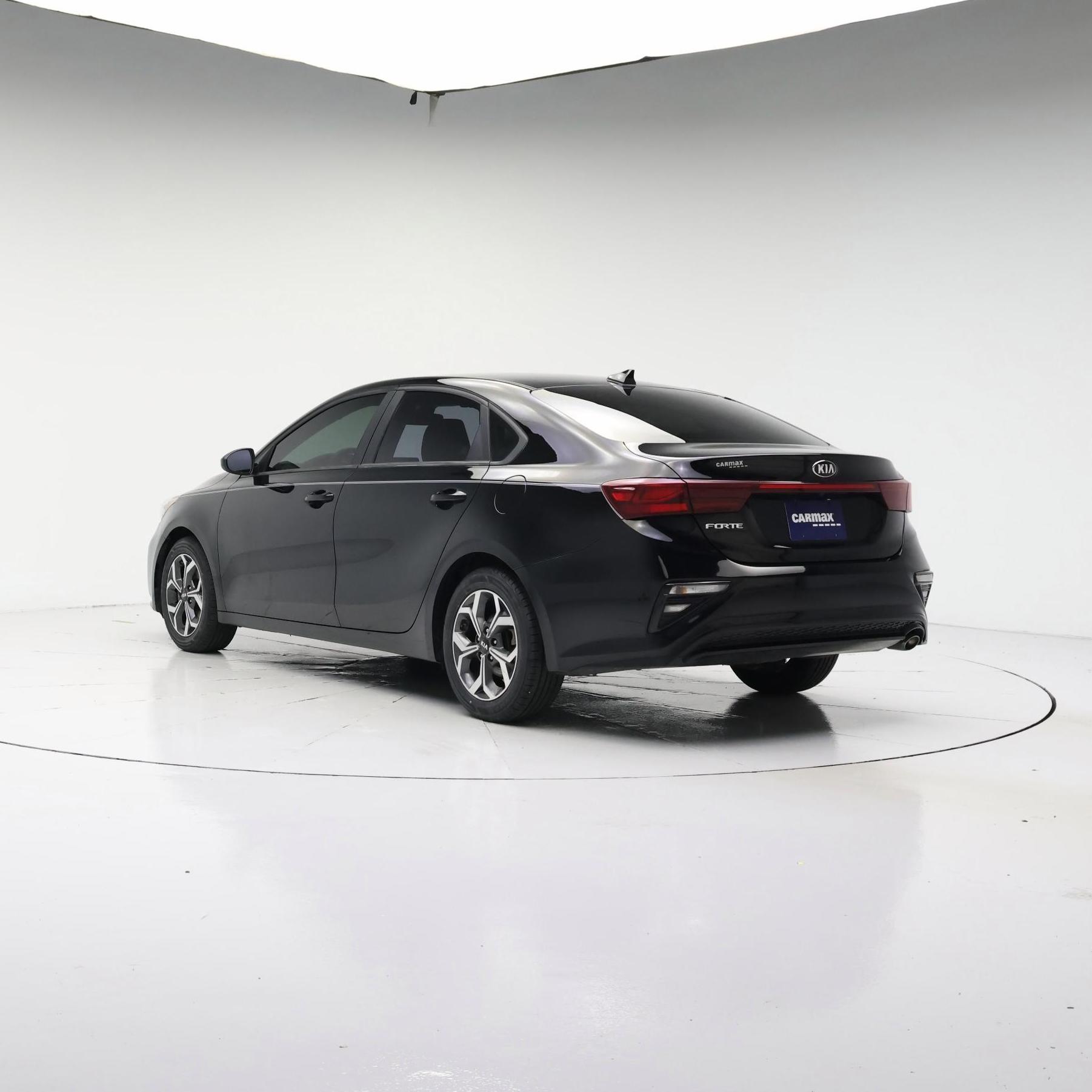 Thumbnail: 2021 Kia Forte - 2