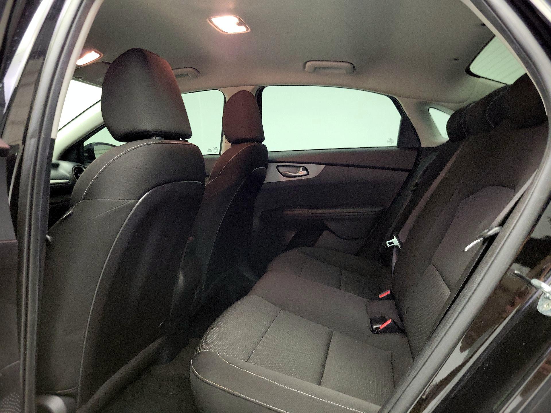 Thumbnail: 2021 Kia Forte - 19