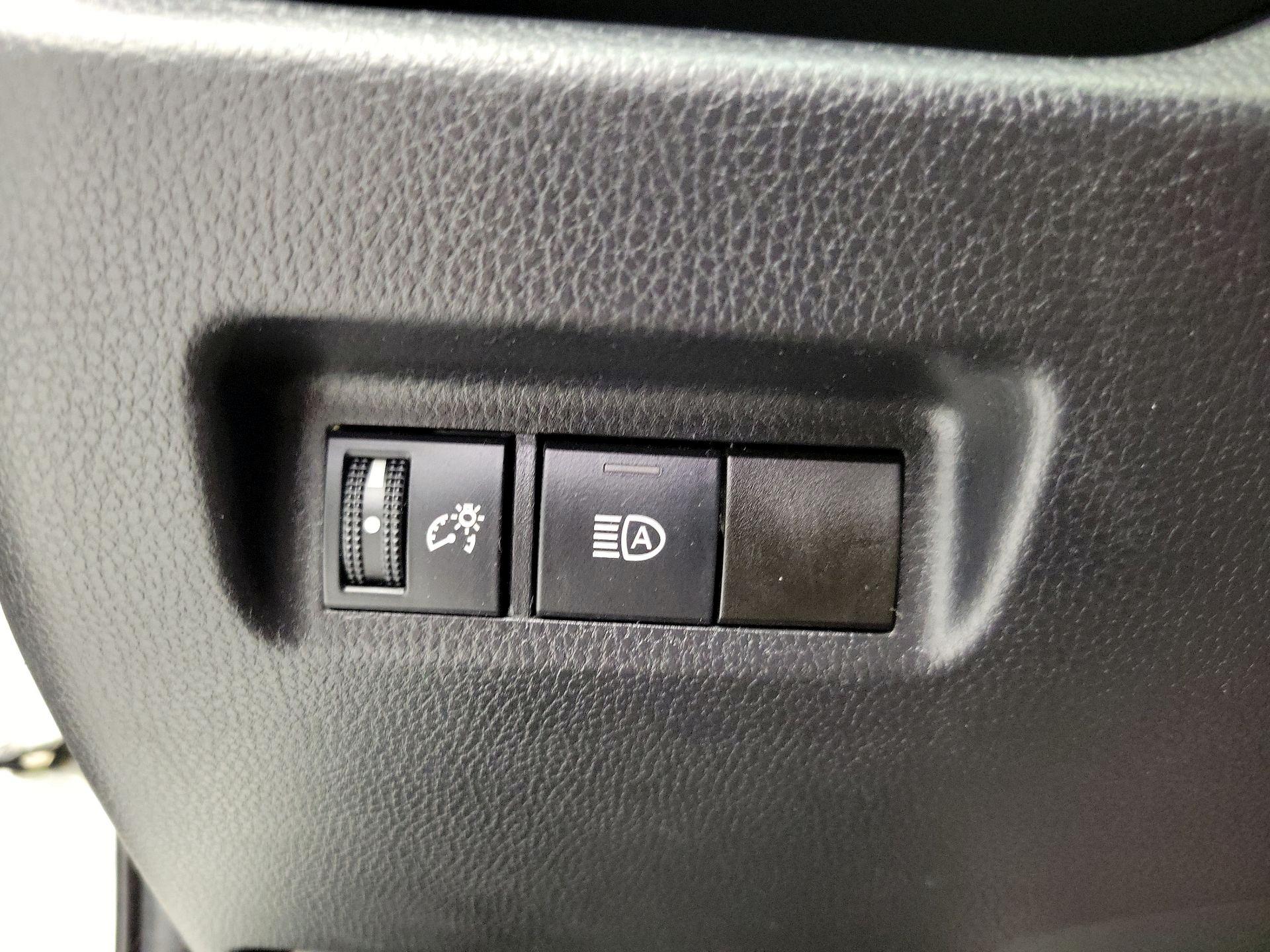 Thumbnail: 2021 Toyota RAV4 - 13