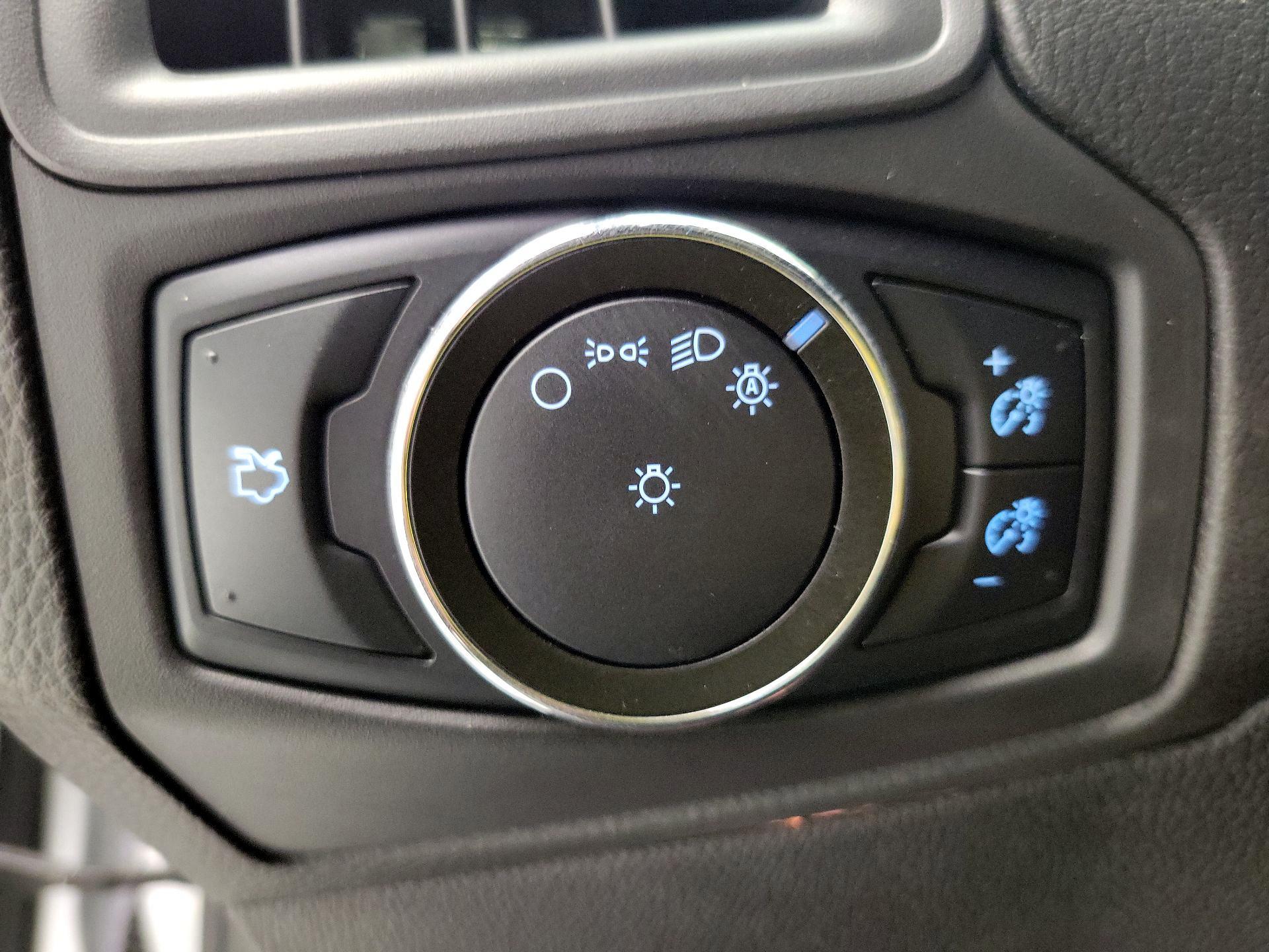 Thumbnail: 2014 Ford Focus - 13