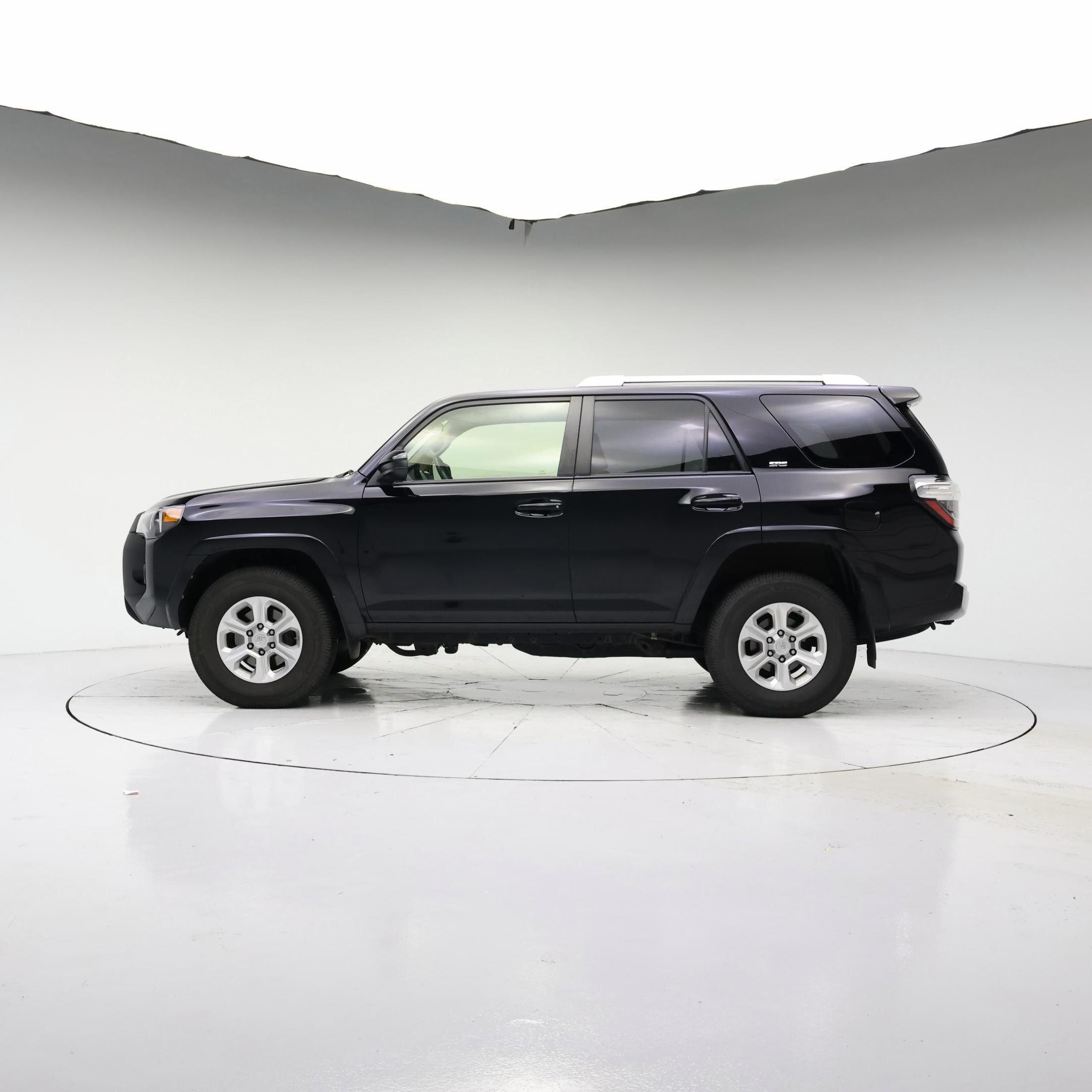 Thumbnail: 2015 Toyota 4Runner - 7