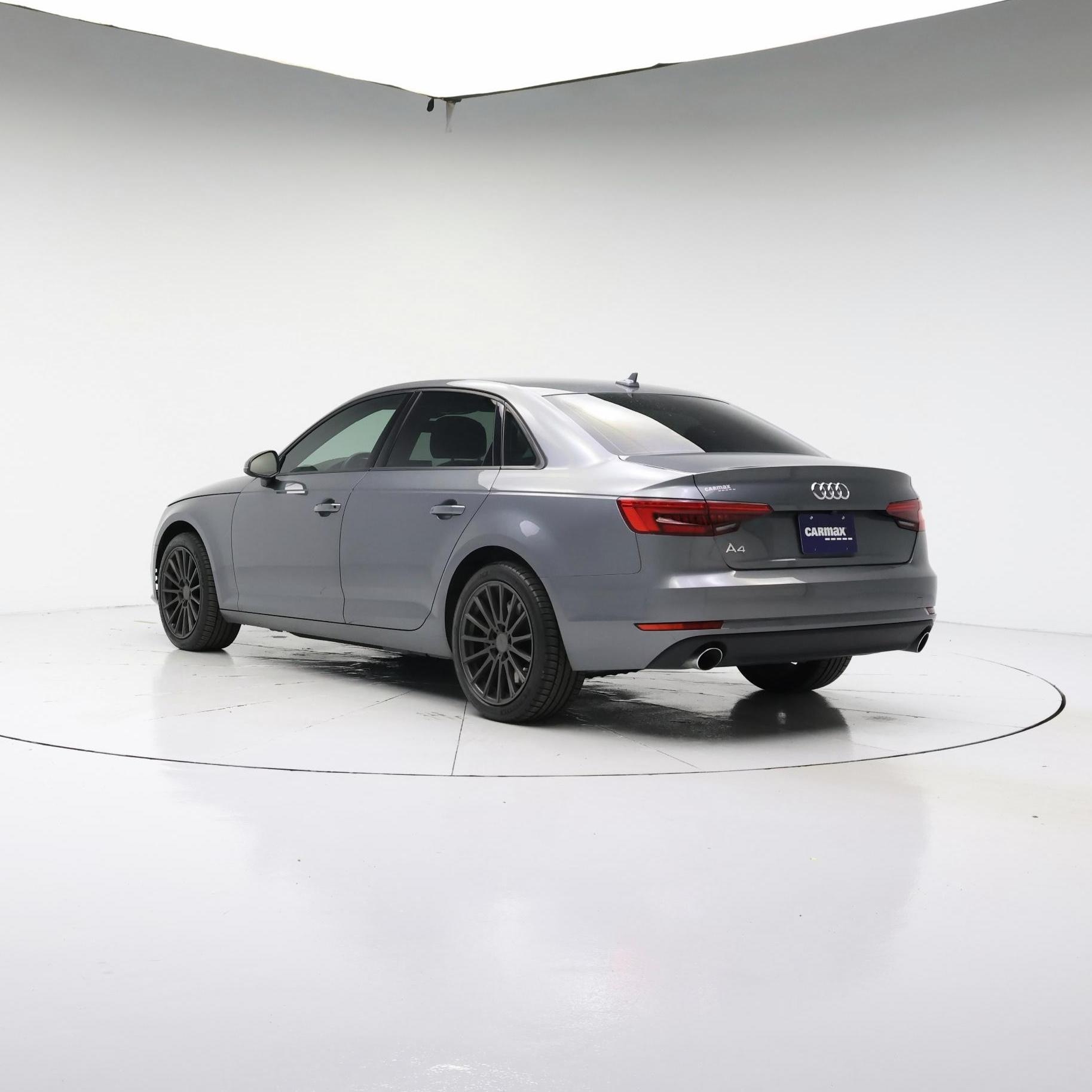 Thumbnail: 2017 Audi A4 - 2