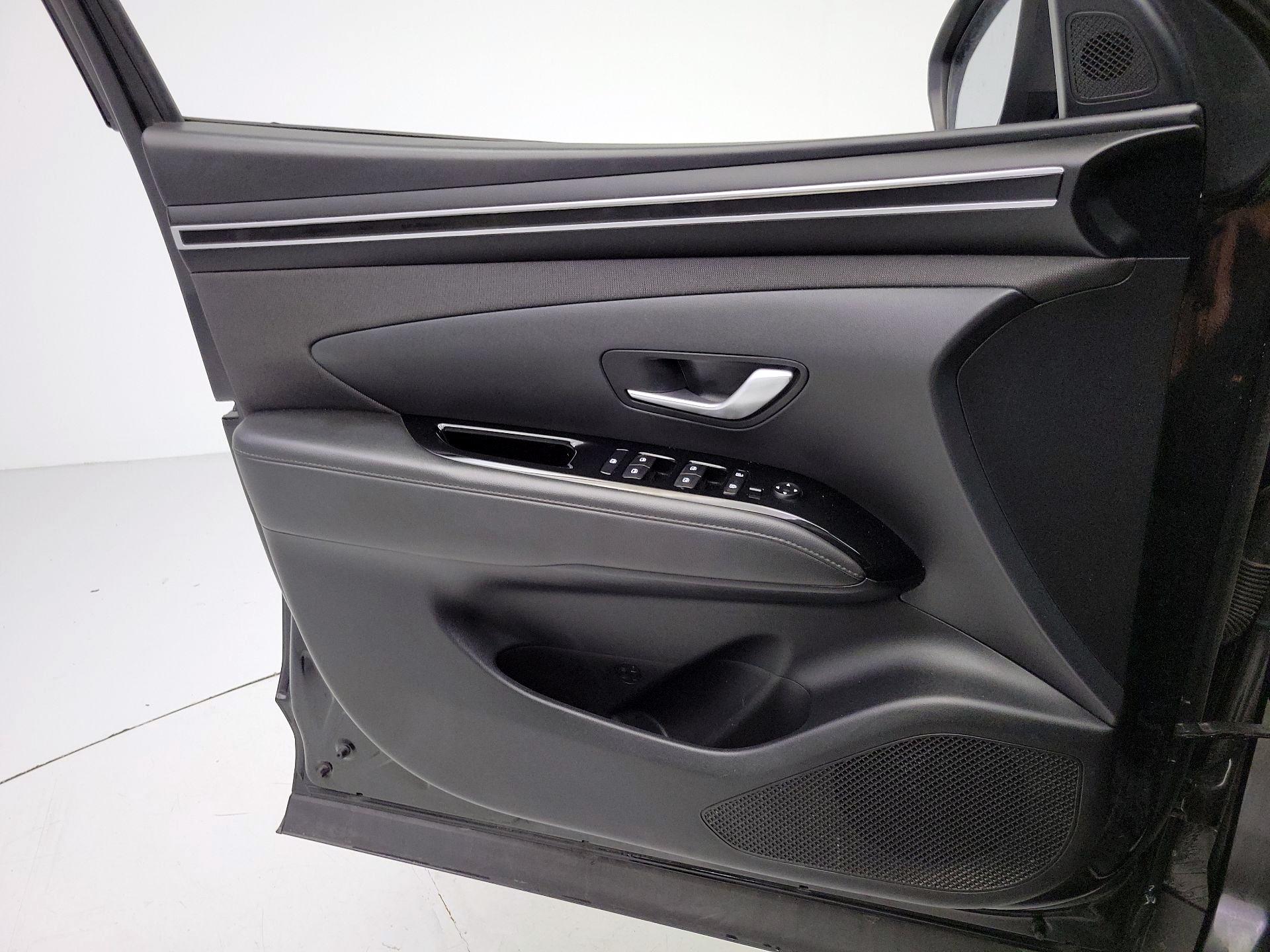 Thumbnail: 2022 Hyundai Tucson - 12