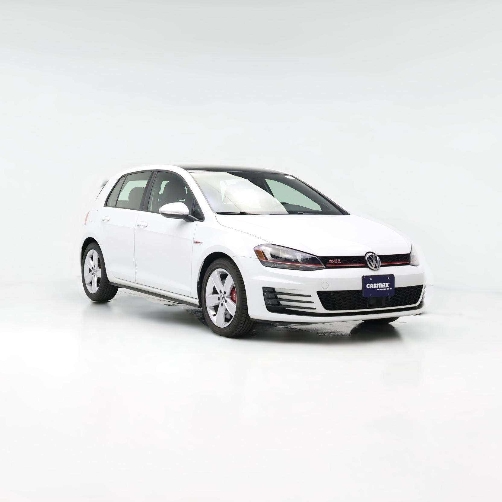 Thumbnail: 2017 Volkswagen Golf - 1