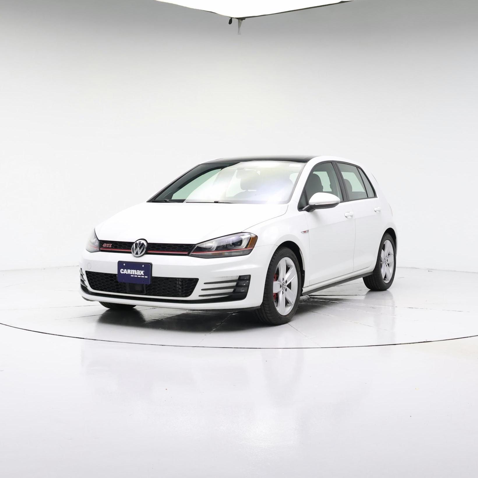 Thumbnail: 2017 Volkswagen Golf - 4