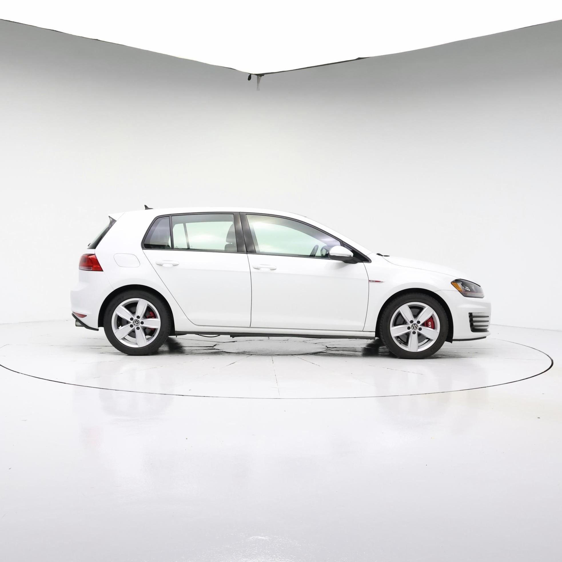 Thumbnail: 2017 Volkswagen Golf - 7