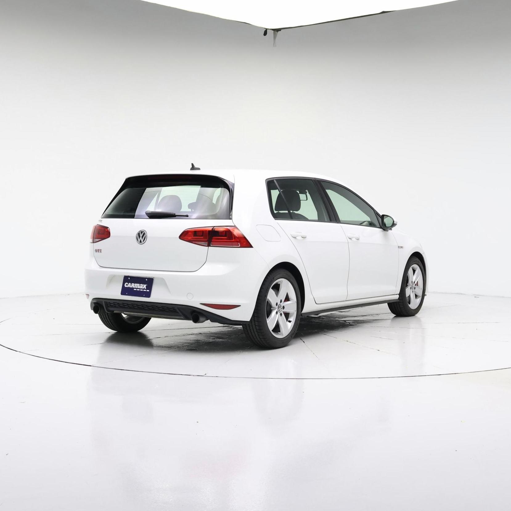 Thumbnail: 2017 Volkswagen Golf - 8