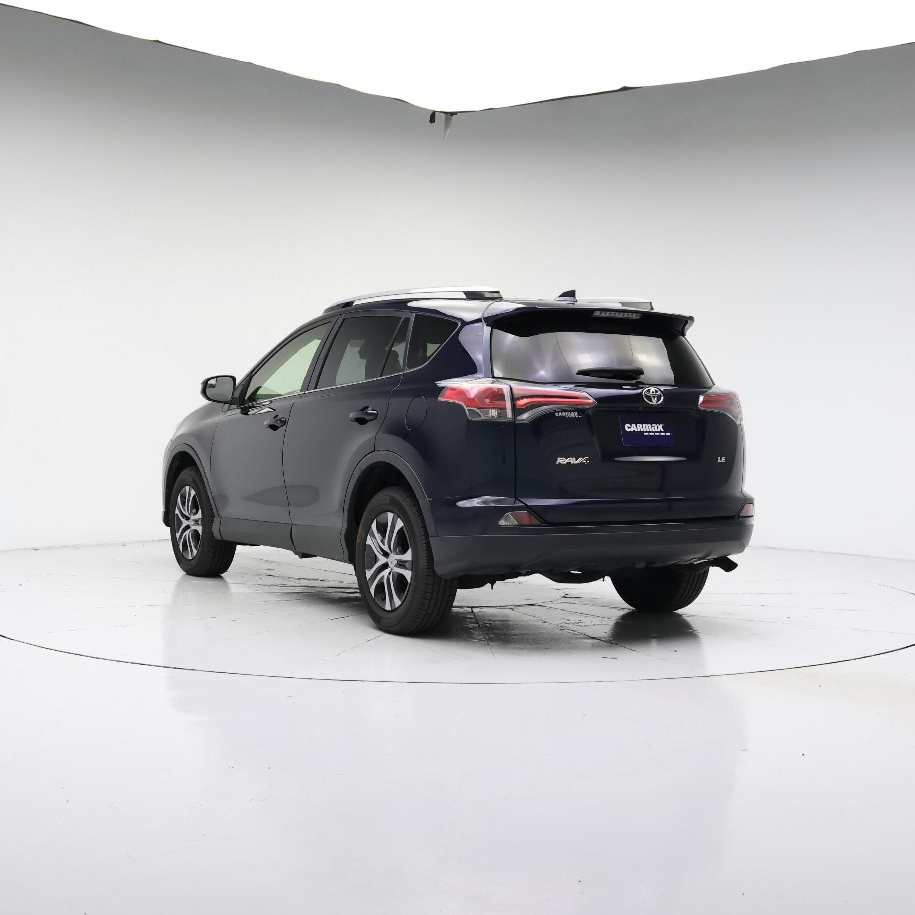 Thumbnail: 2017 Toyota RAV4 - 2
