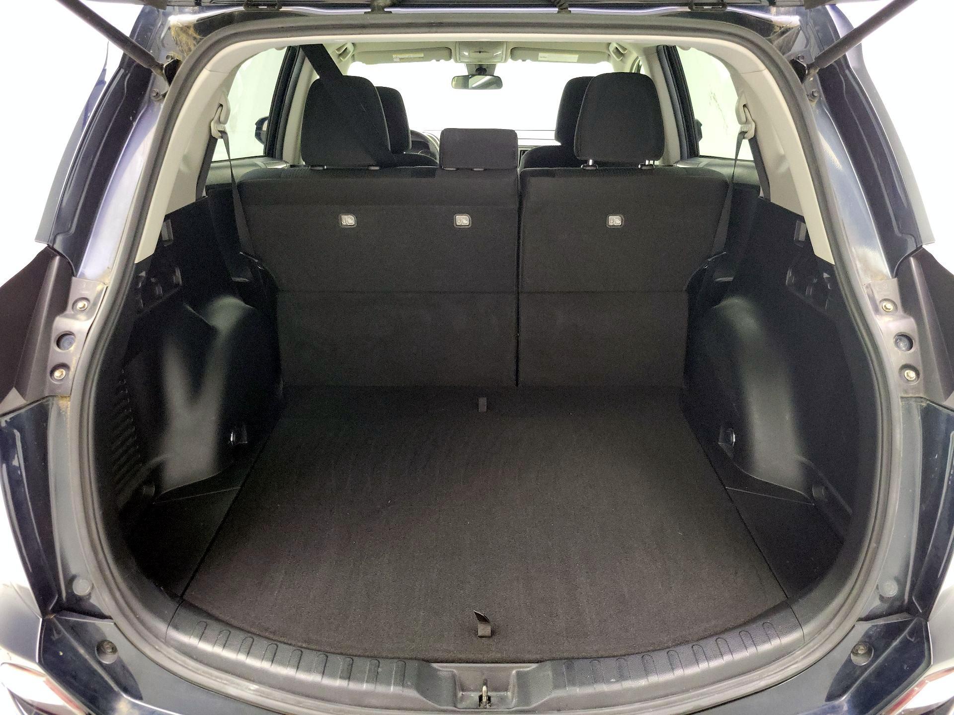 Thumbnail: 2017 Toyota RAV4 - 19