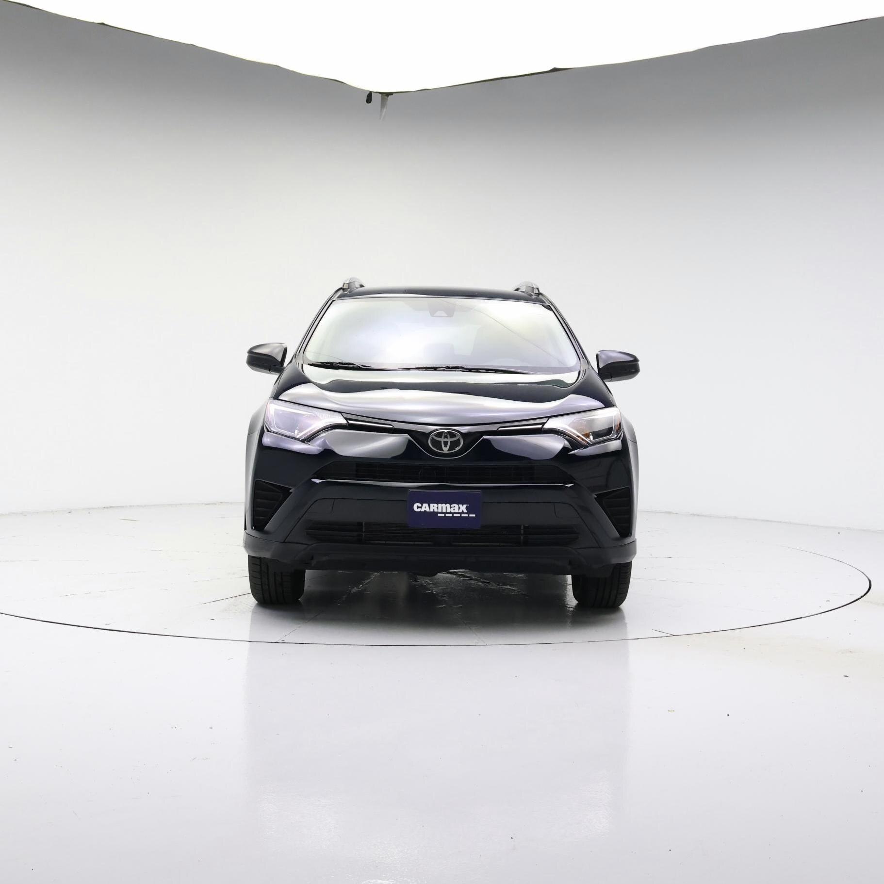 Thumbnail: 2017 Toyota RAV4 - 5
