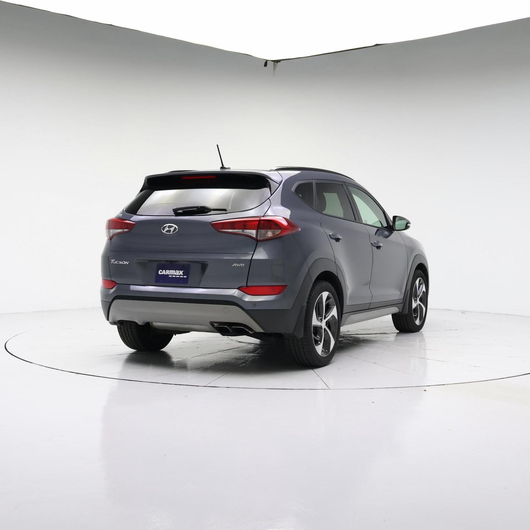 Thumbnail: 2017 Hyundai Tucson - 4