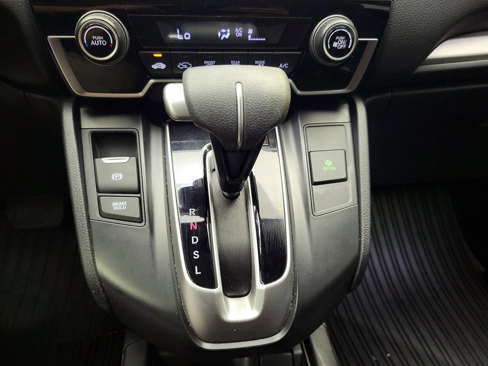 2019 Honda CR-V LX - Photo 18