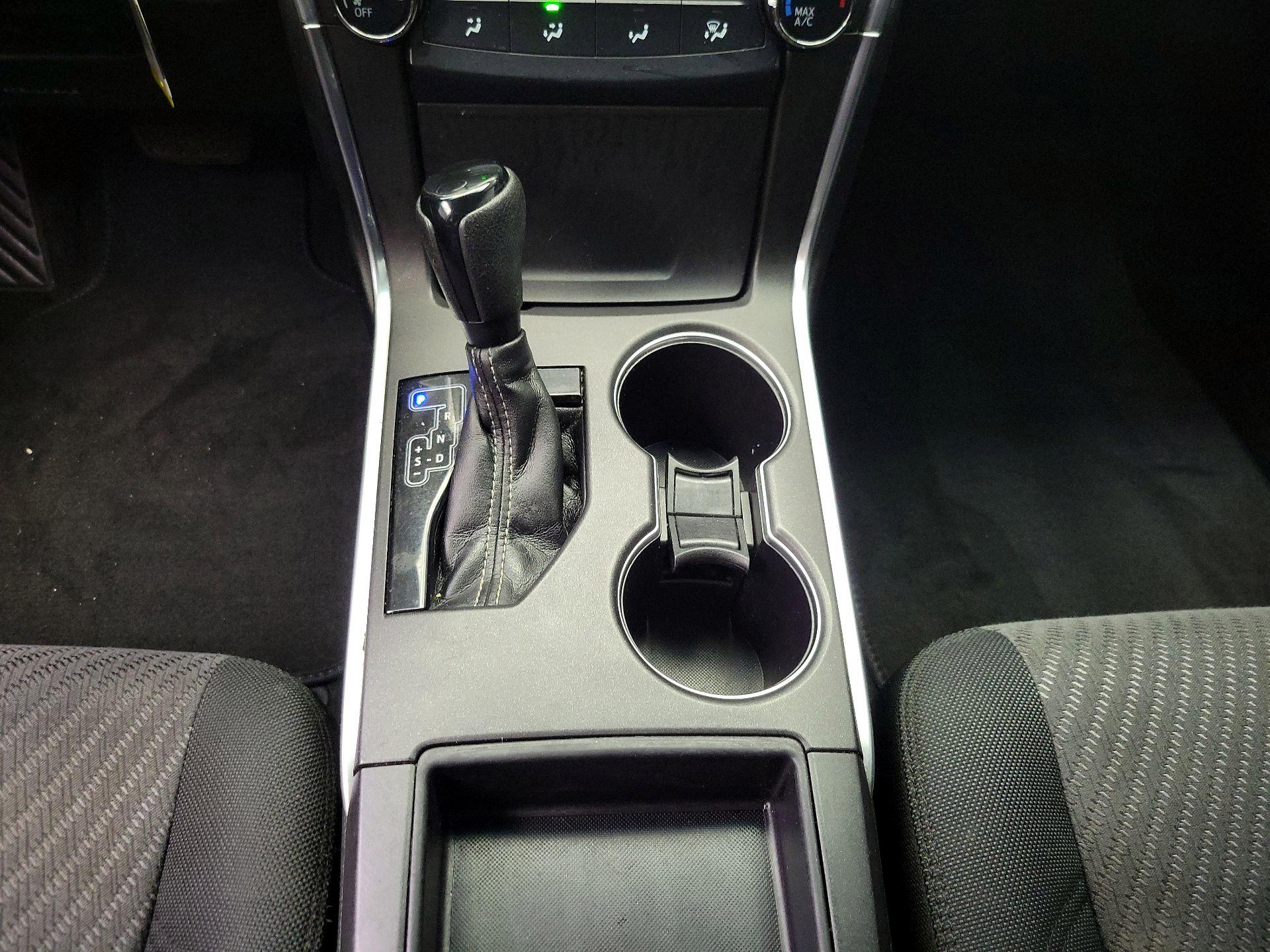 Thumbnail: 2017 Toyota Camry - 16