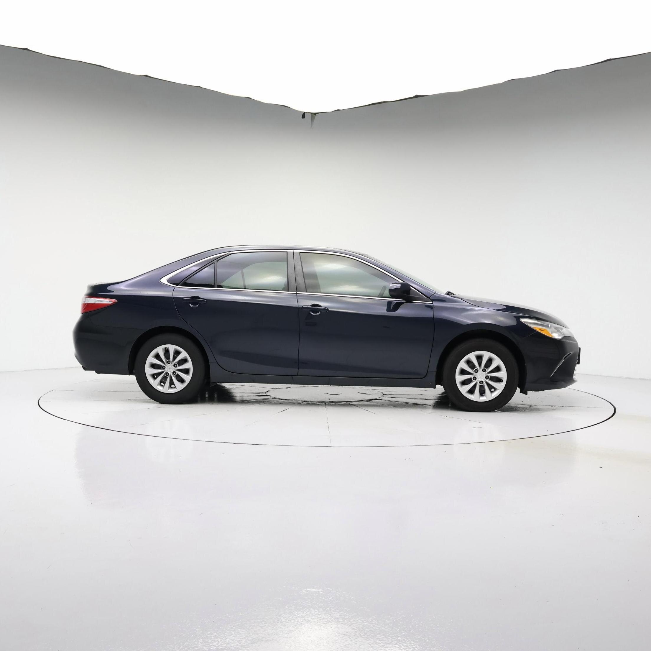 Thumbnail: 2017 Toyota Camry - 7