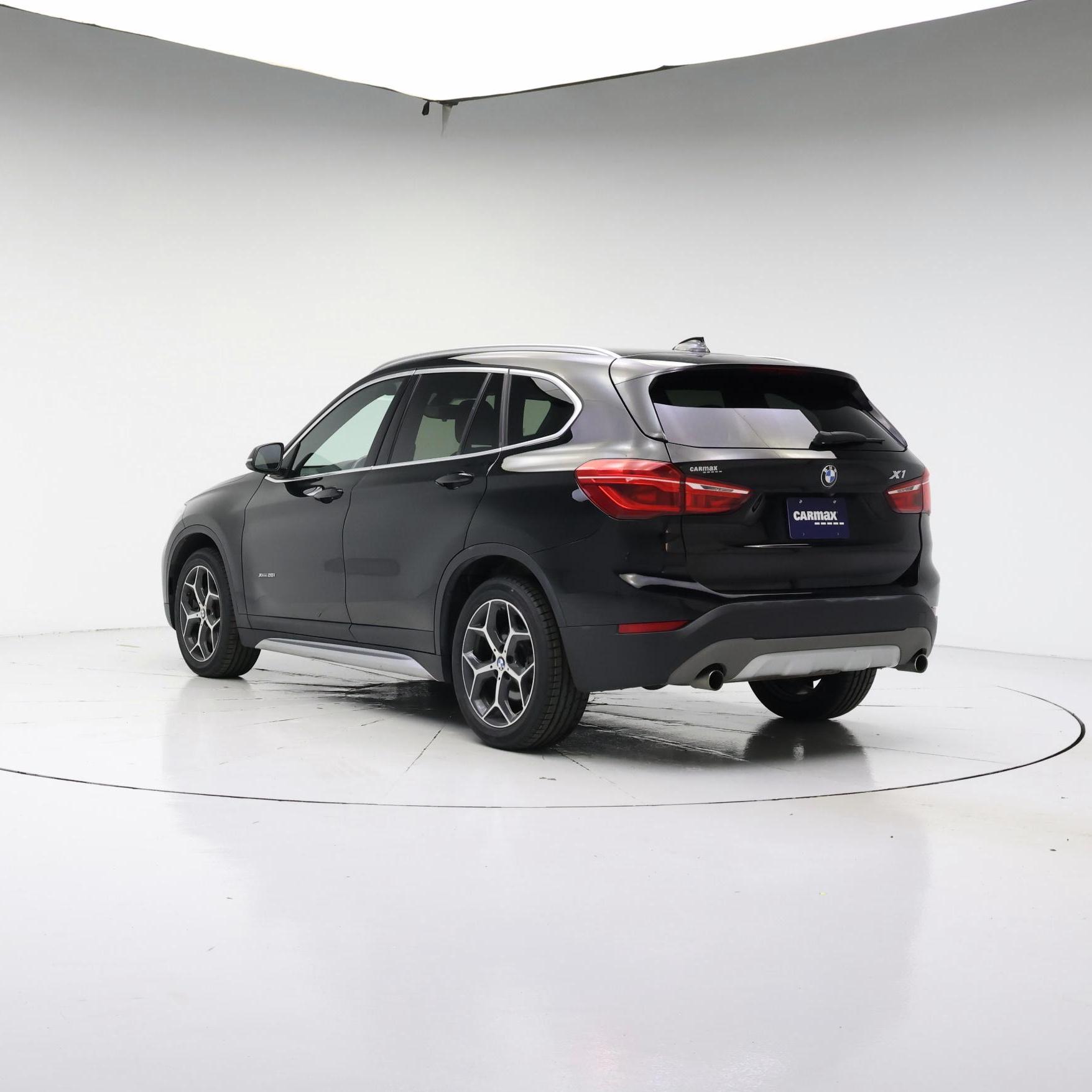 Thumbnail: 2018 BMW X1 - 2