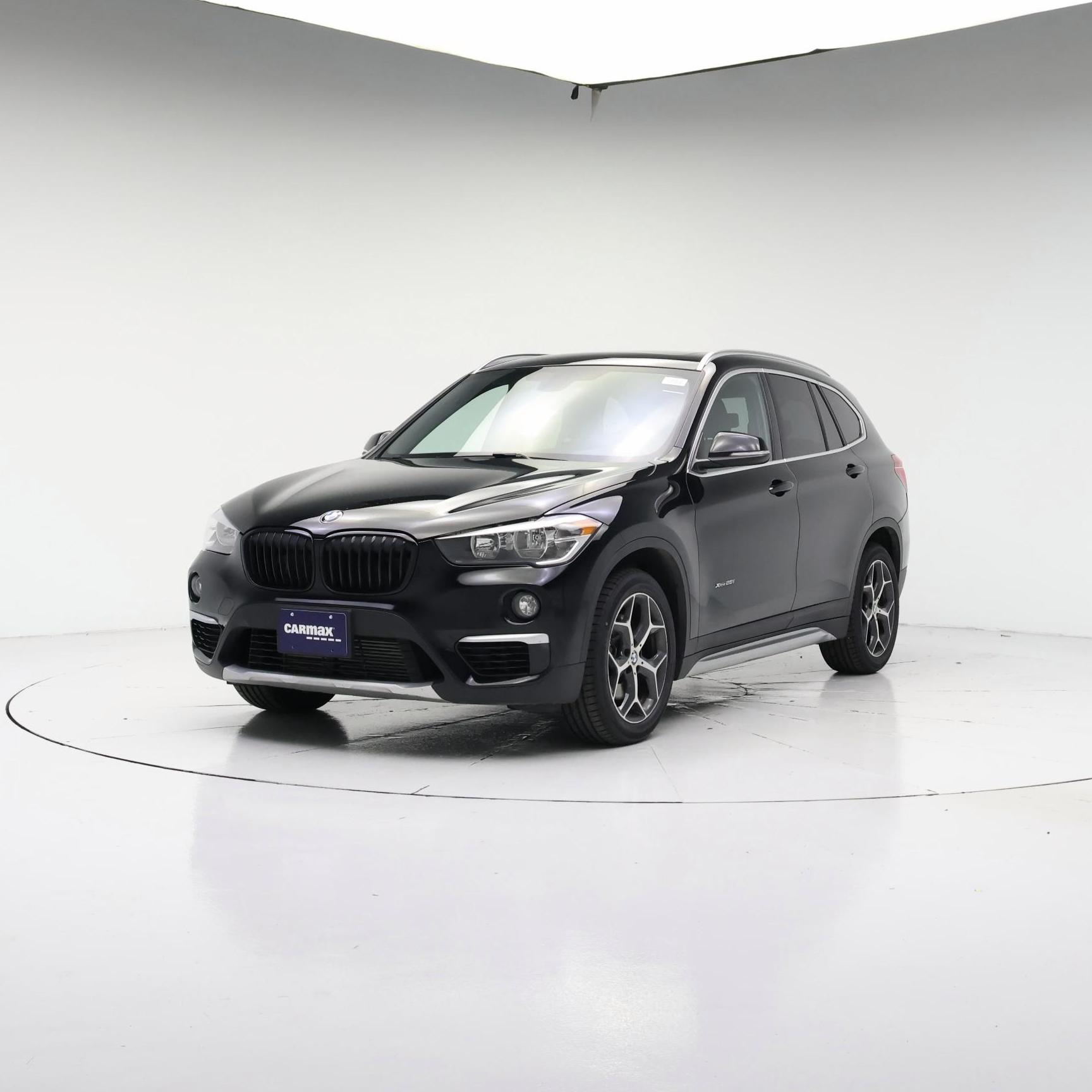 Thumbnail: 2018 BMW X1 - 4