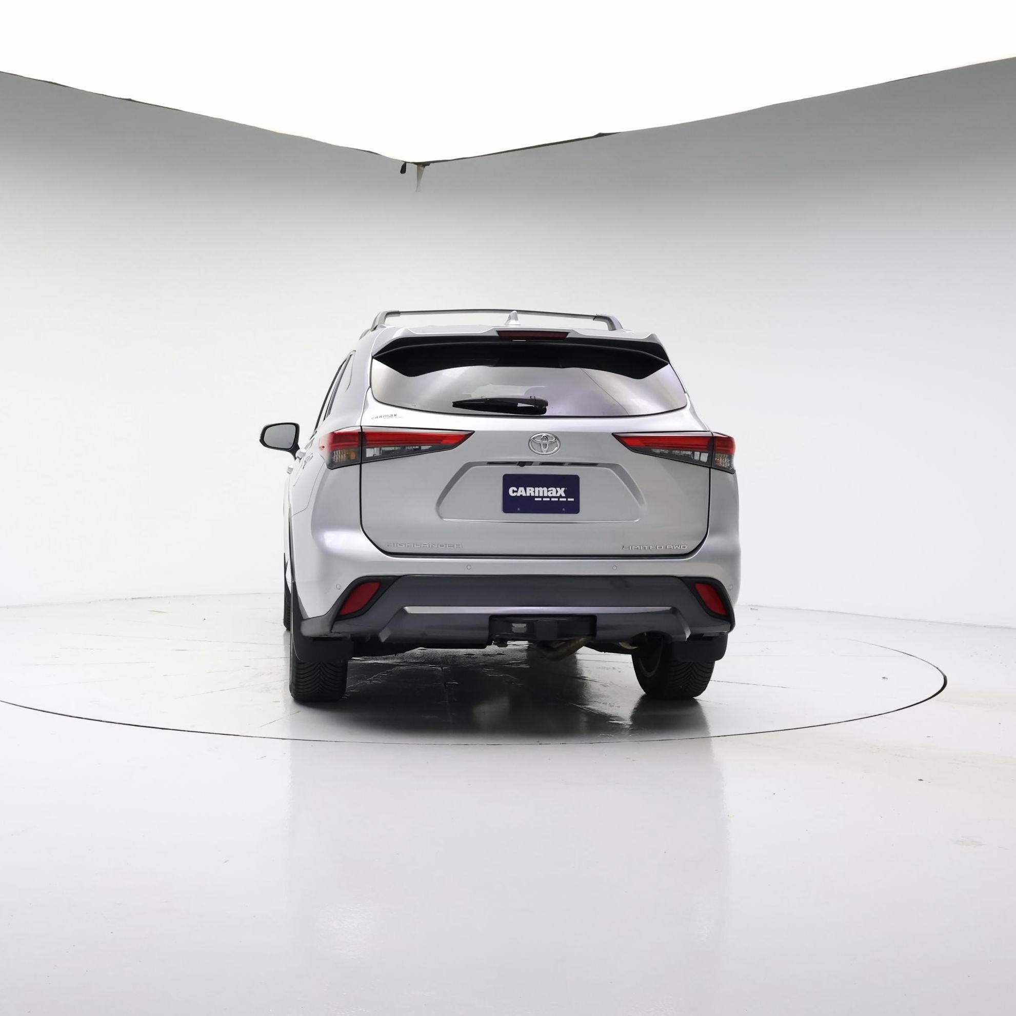 Thumbnail: 2023 Toyota Highlander - 6