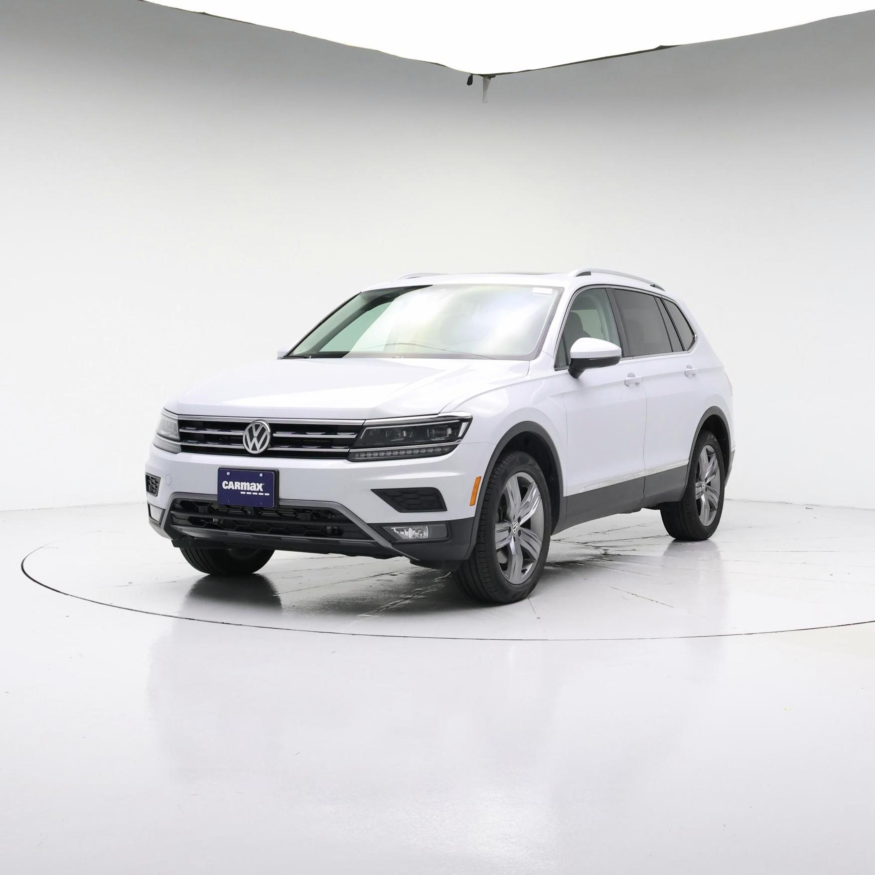 Thumbnail: 2019 Volkswagen Tiguan - 4