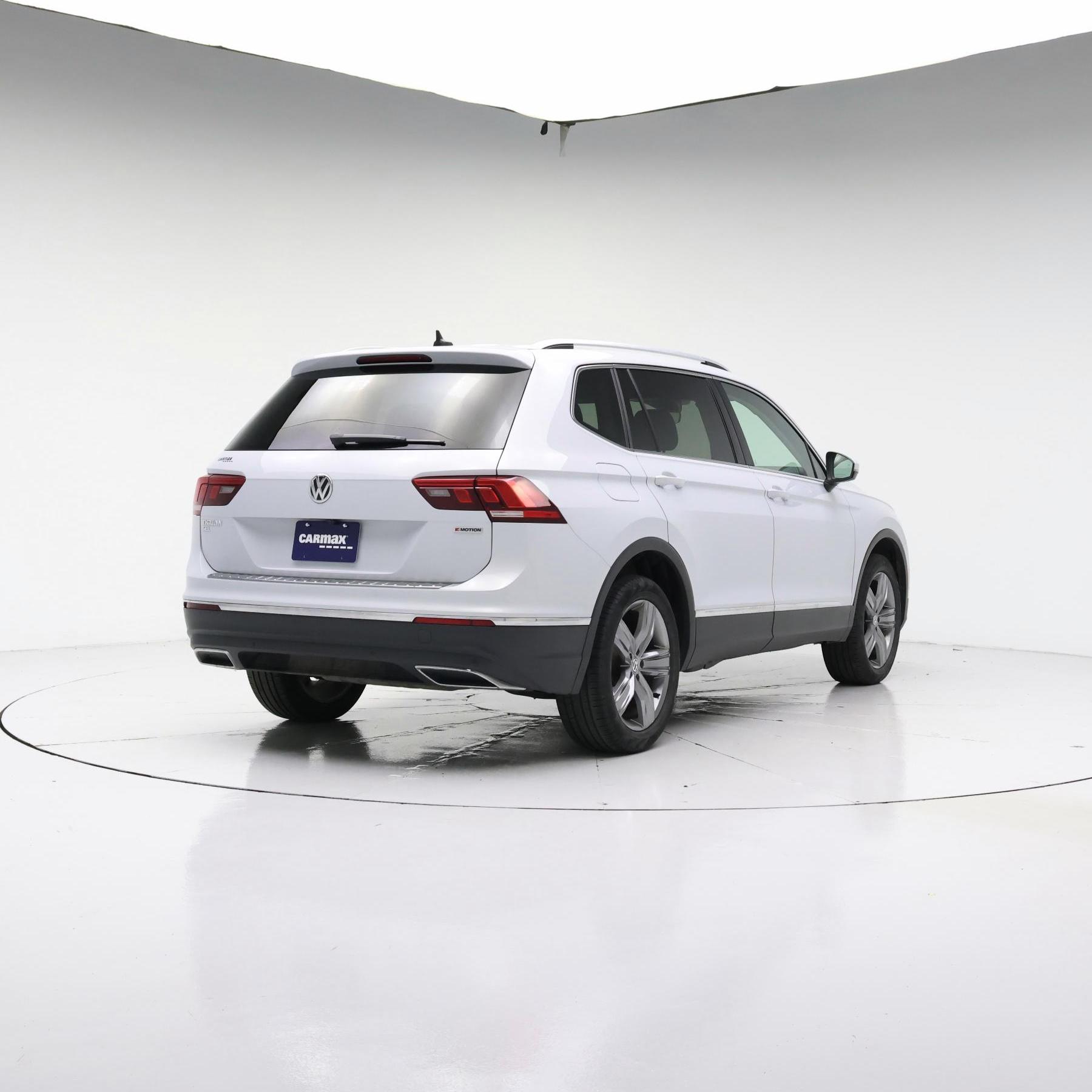 Thumbnail: 2019 Volkswagen Tiguan - 8