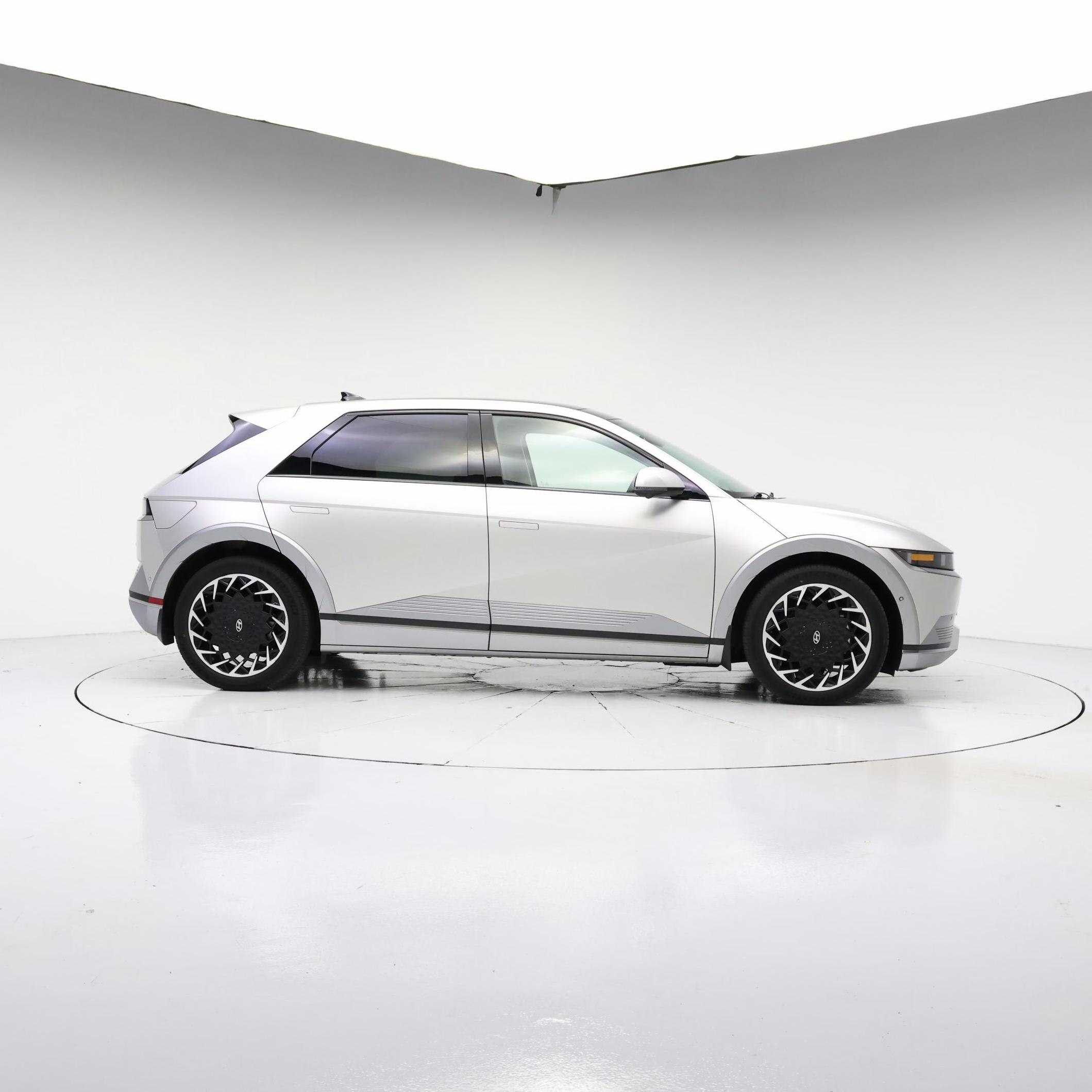 Thumbnail: 2024 Hyundai Ioniq 5 - 7