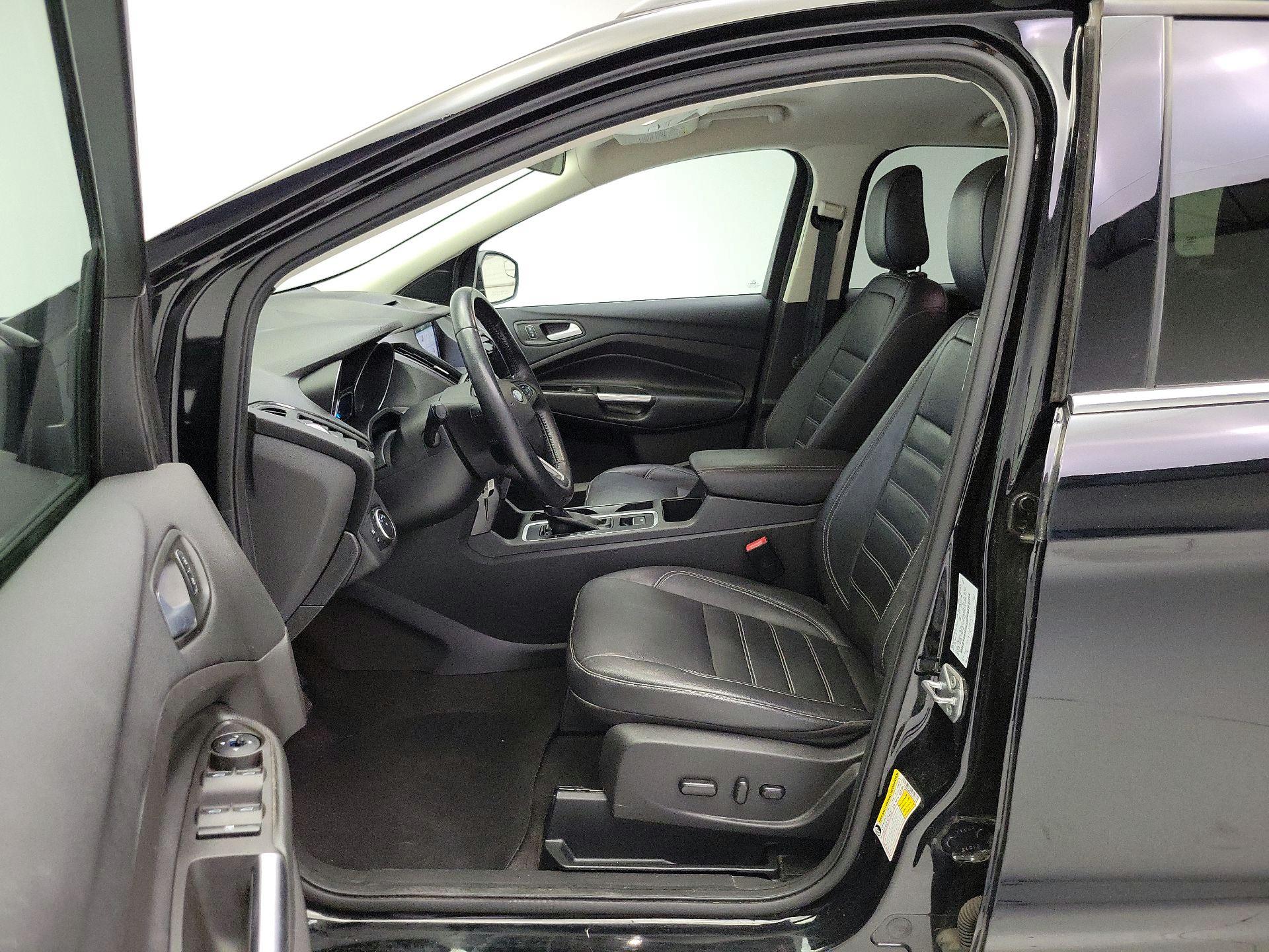 Thumbnail: 2018 Ford Escape - 11