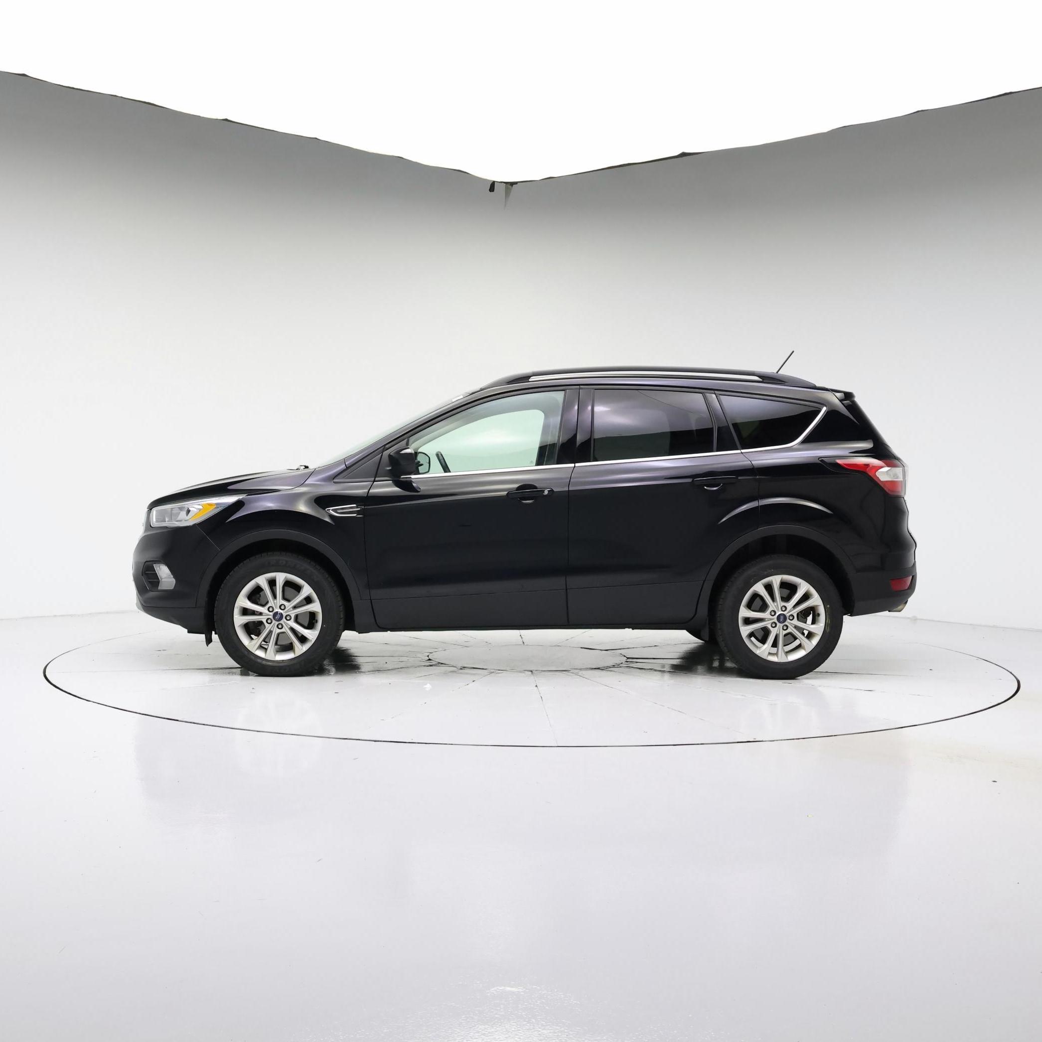 Thumbnail: 2018 Ford Escape - 3