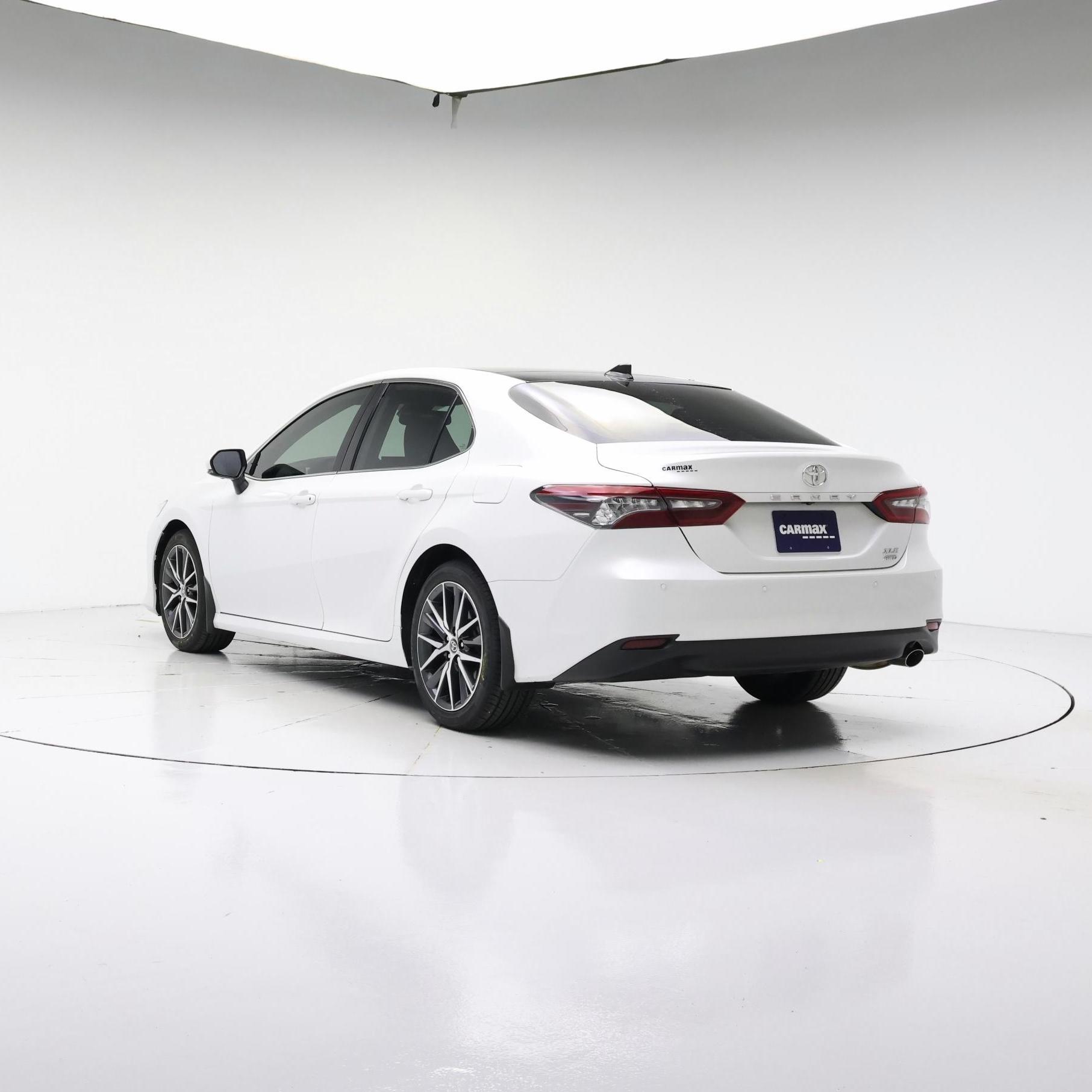 Thumbnail: 2022 Toyota Camry - 2